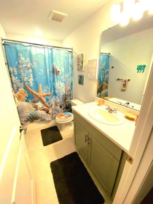 Three-Bedroom House photo 2