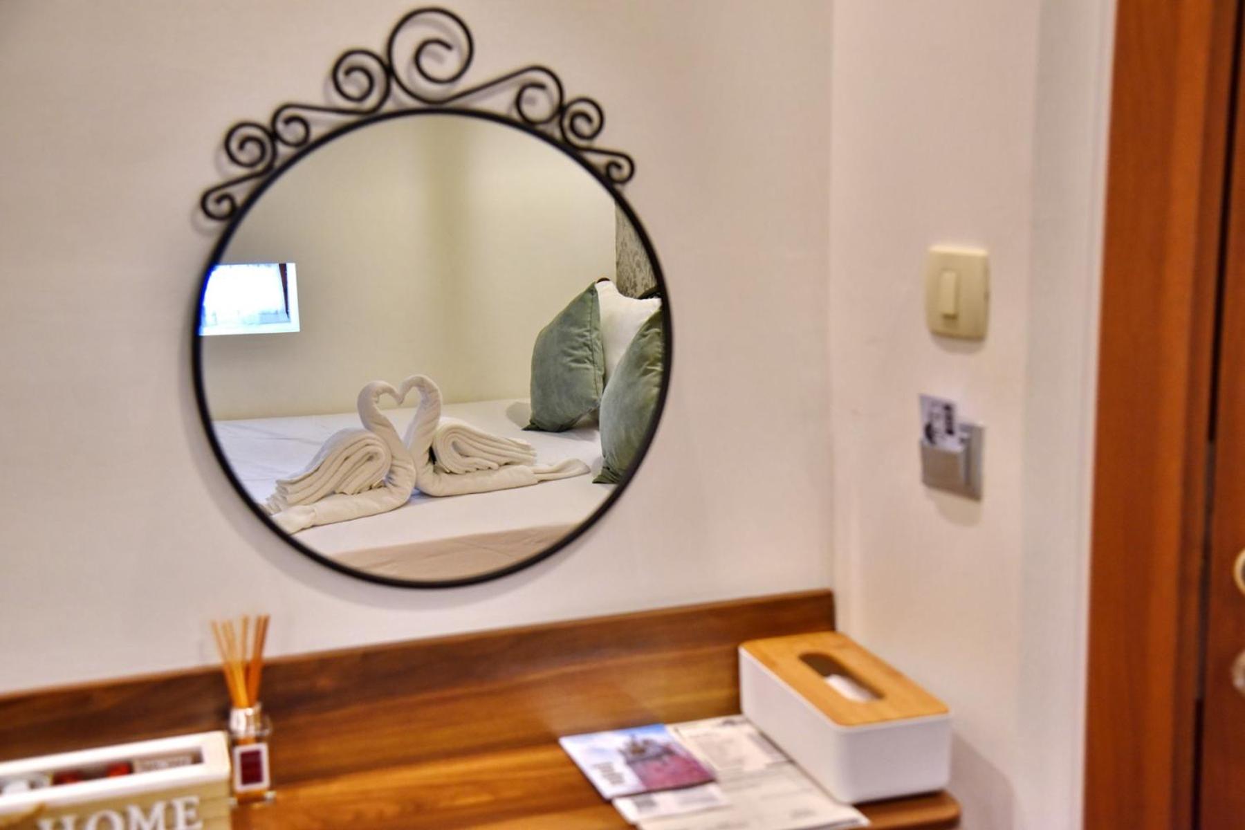 Double or Twin Room photo 3