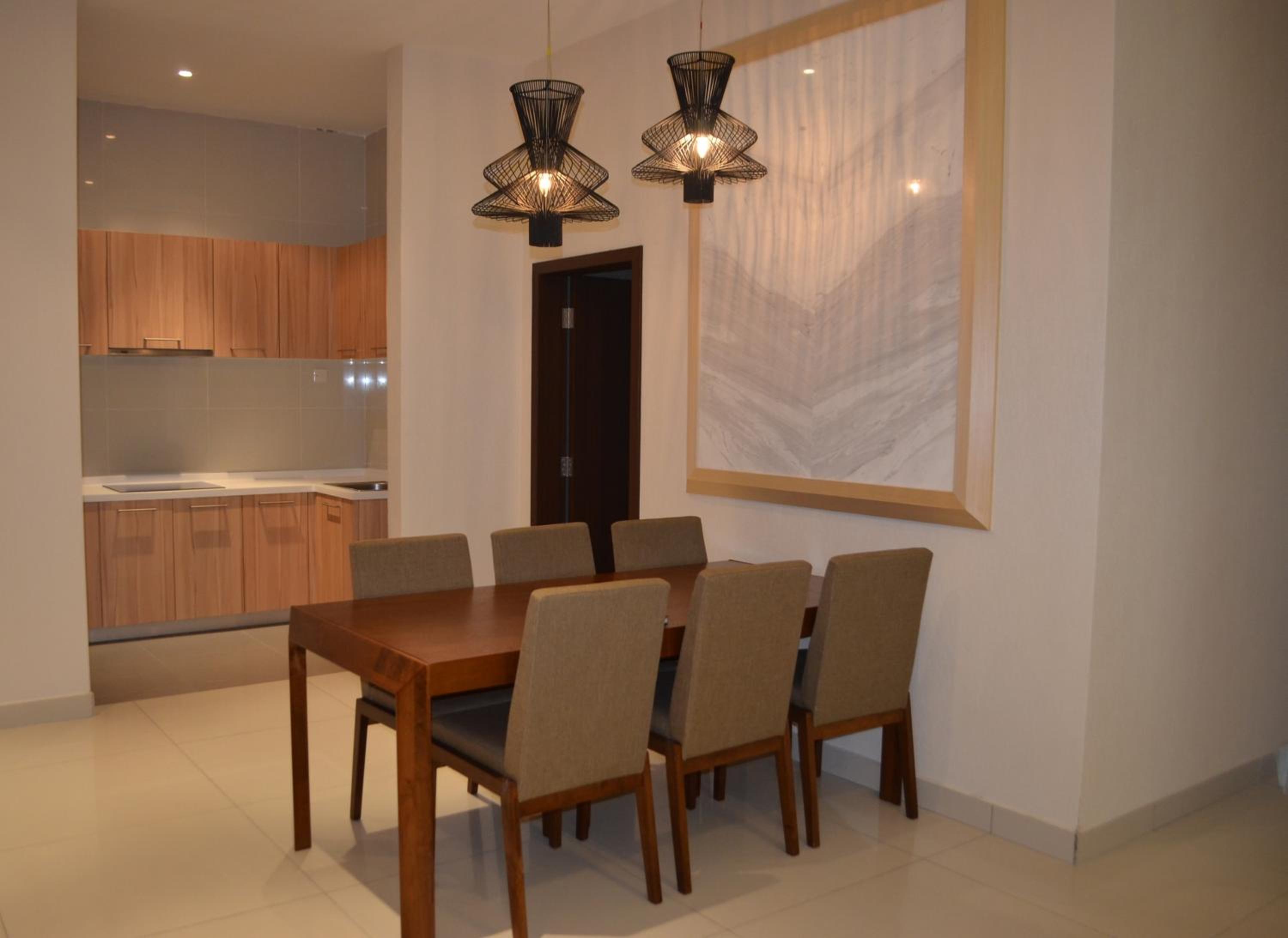 Premier 3 Bedrooms Apartment with Private Pool A