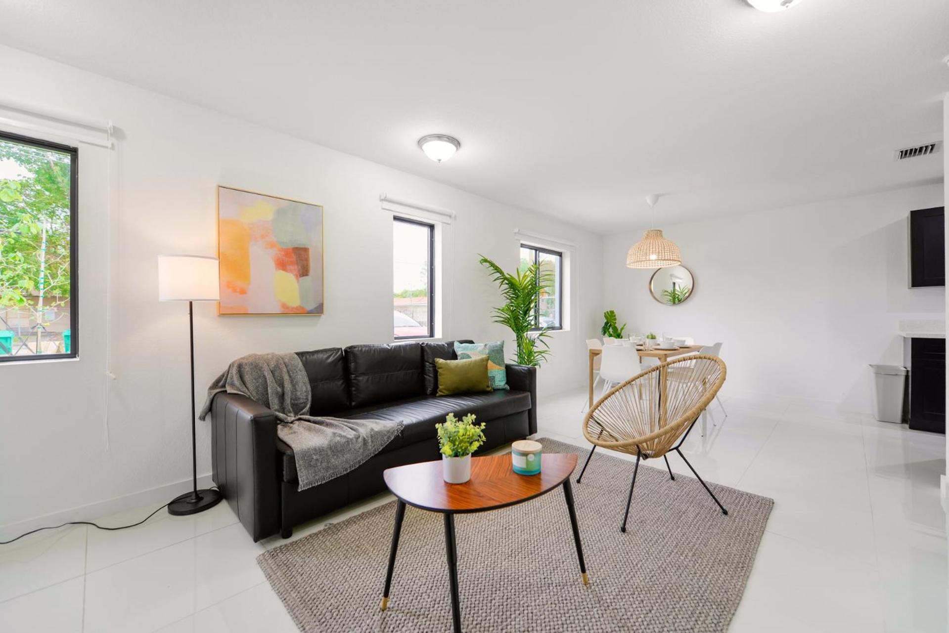 Three-Bedroom House photo 1