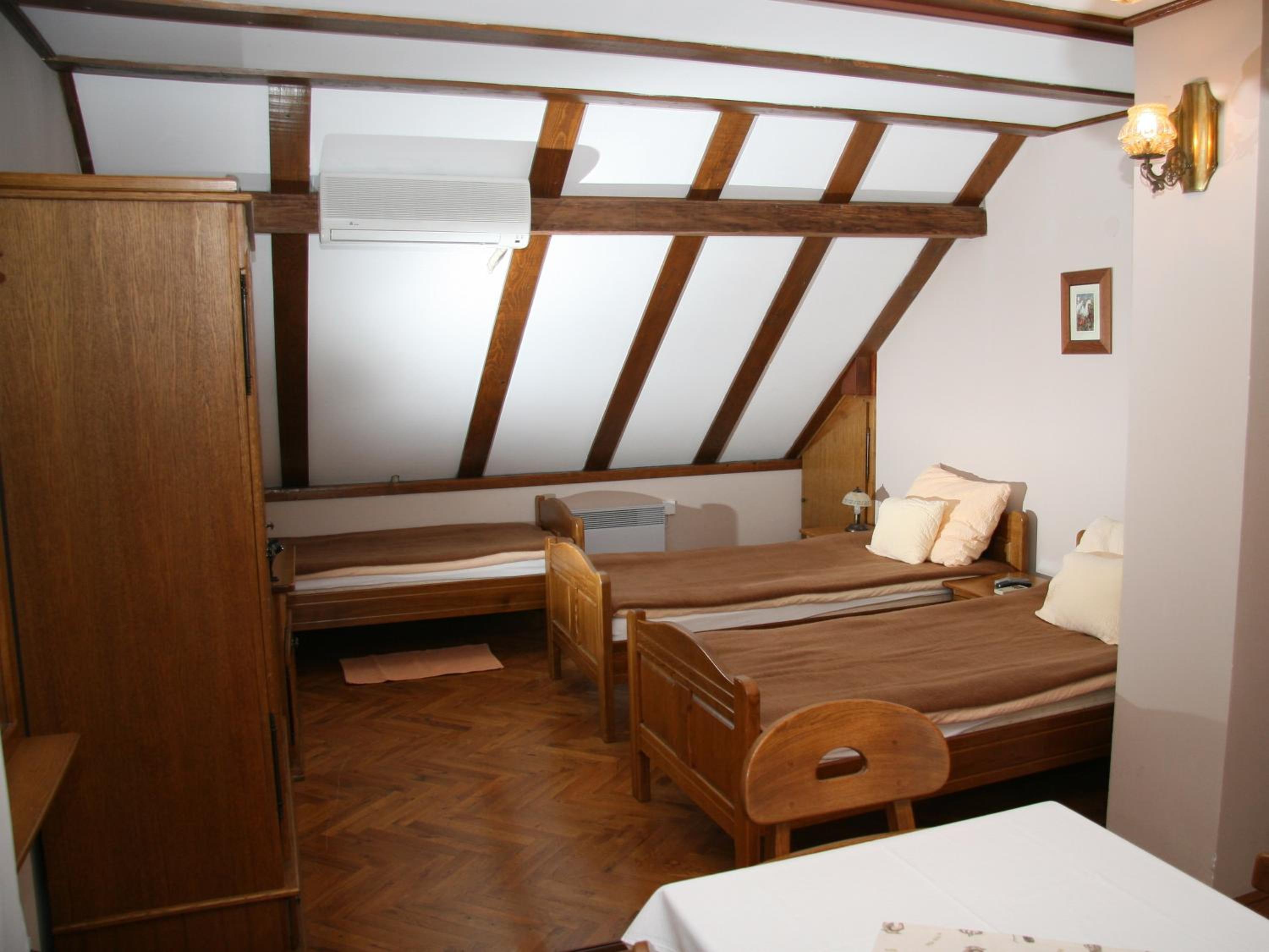 Superior Studio with Balcony - Photo 2