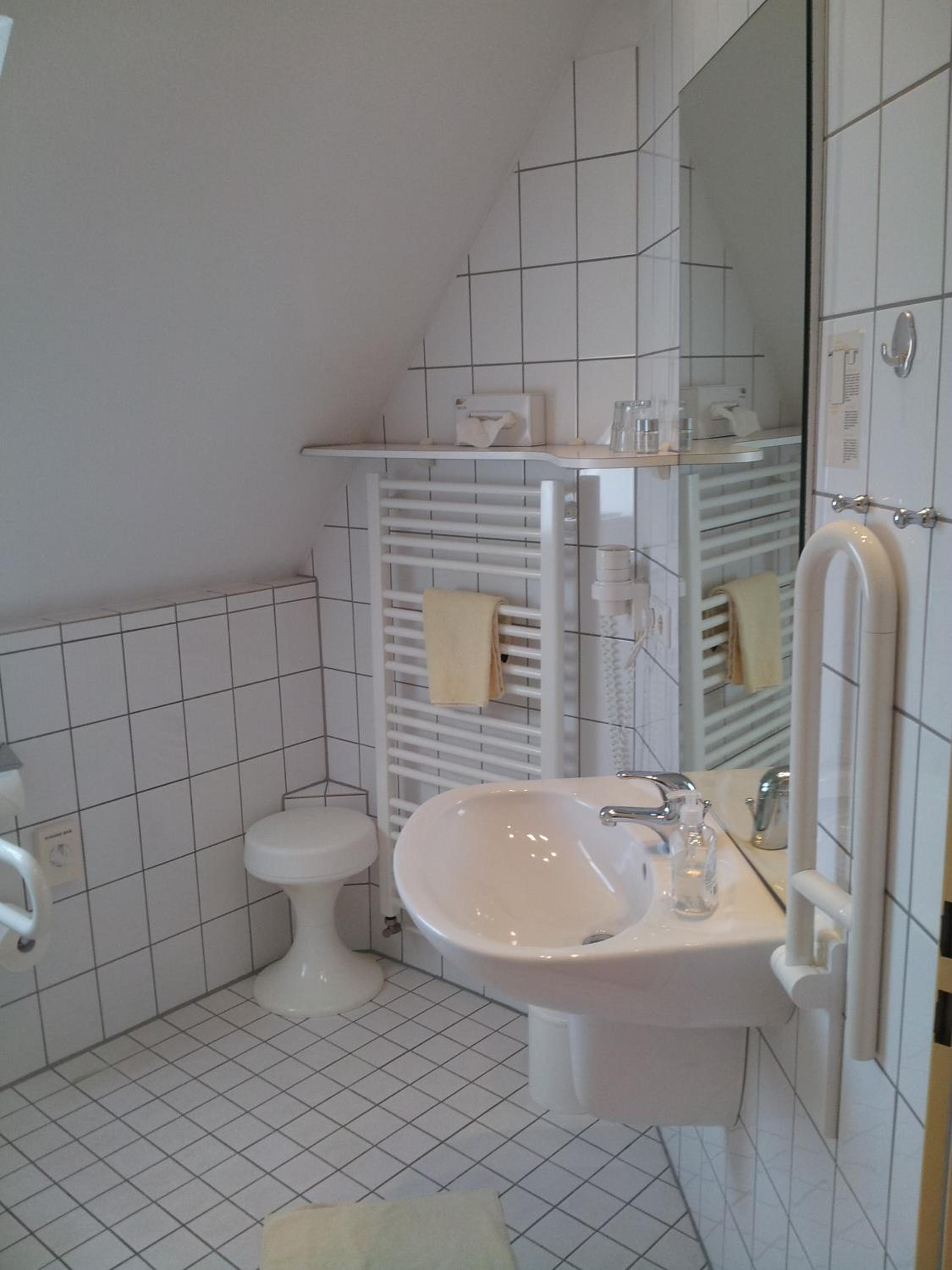 Double Room - Photo 6