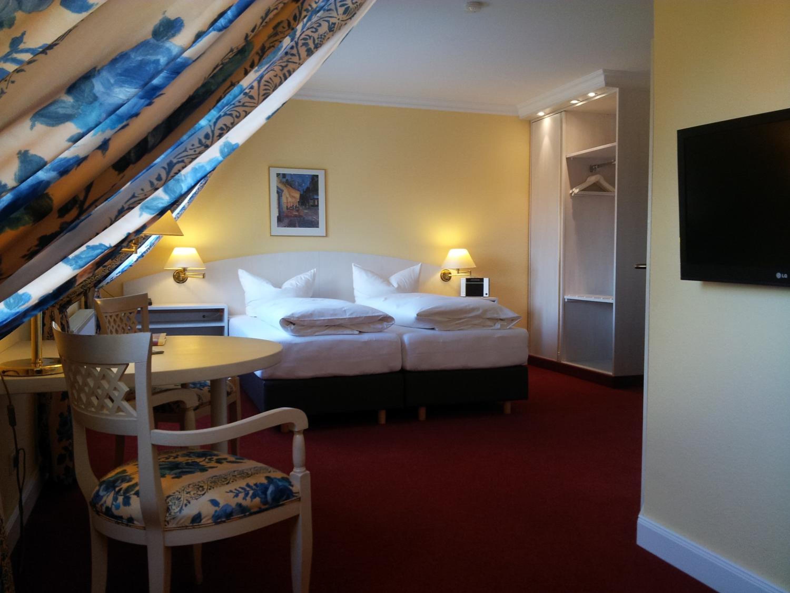 Double Room - Photo 2