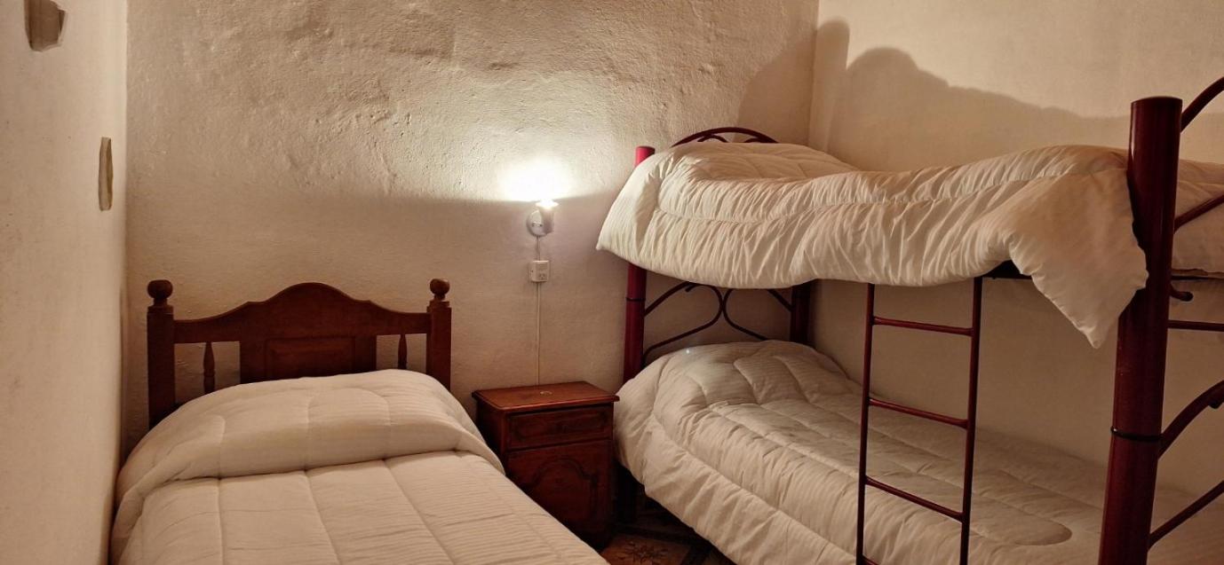 One-Bedroom House photo 1