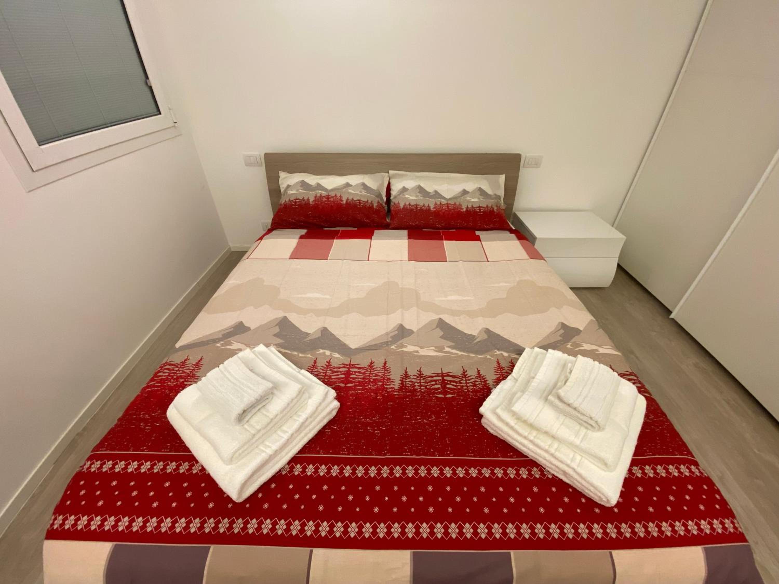 Three-Bedroom Apartment photo 1