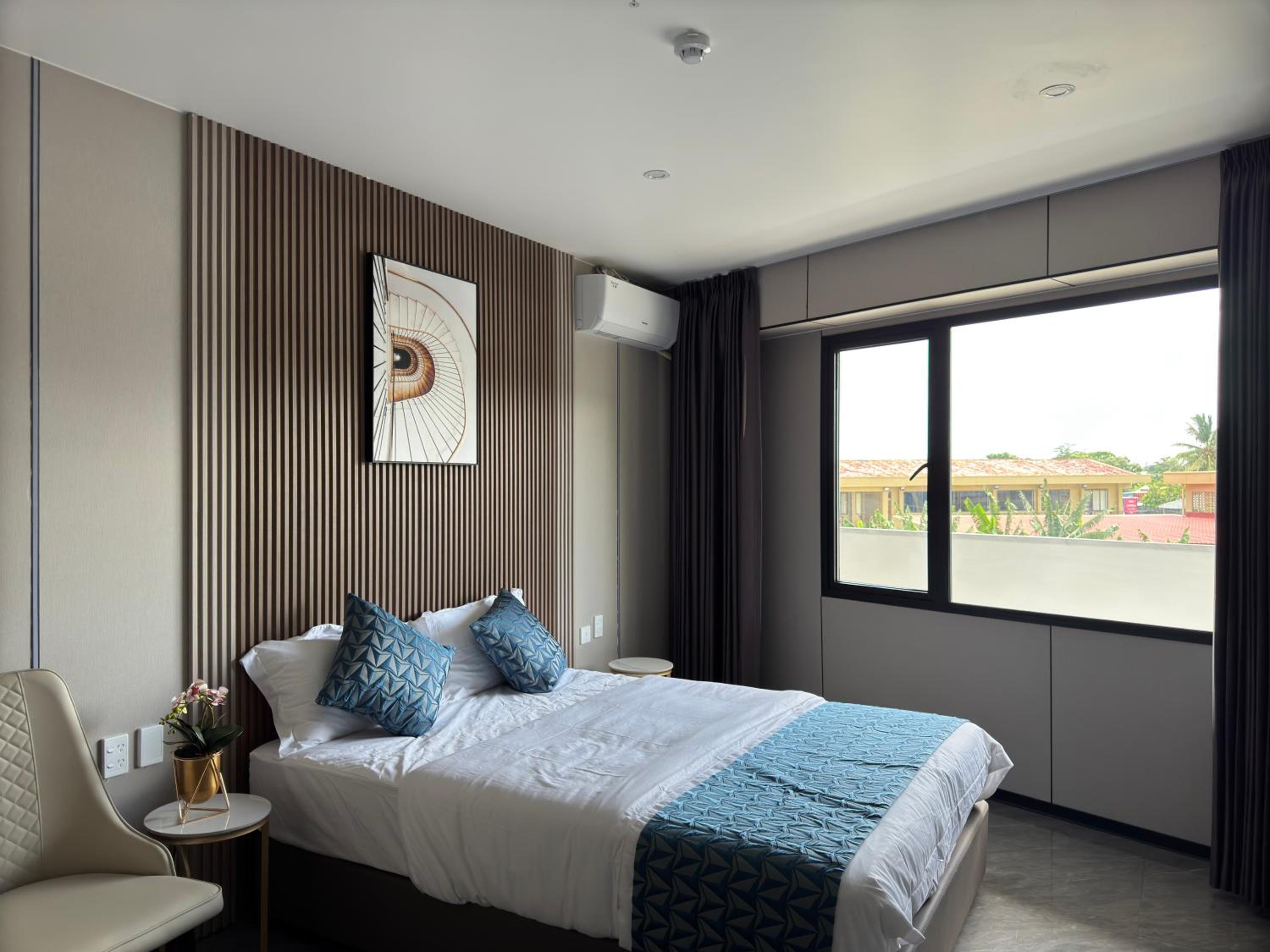 Single Room With Mountain View