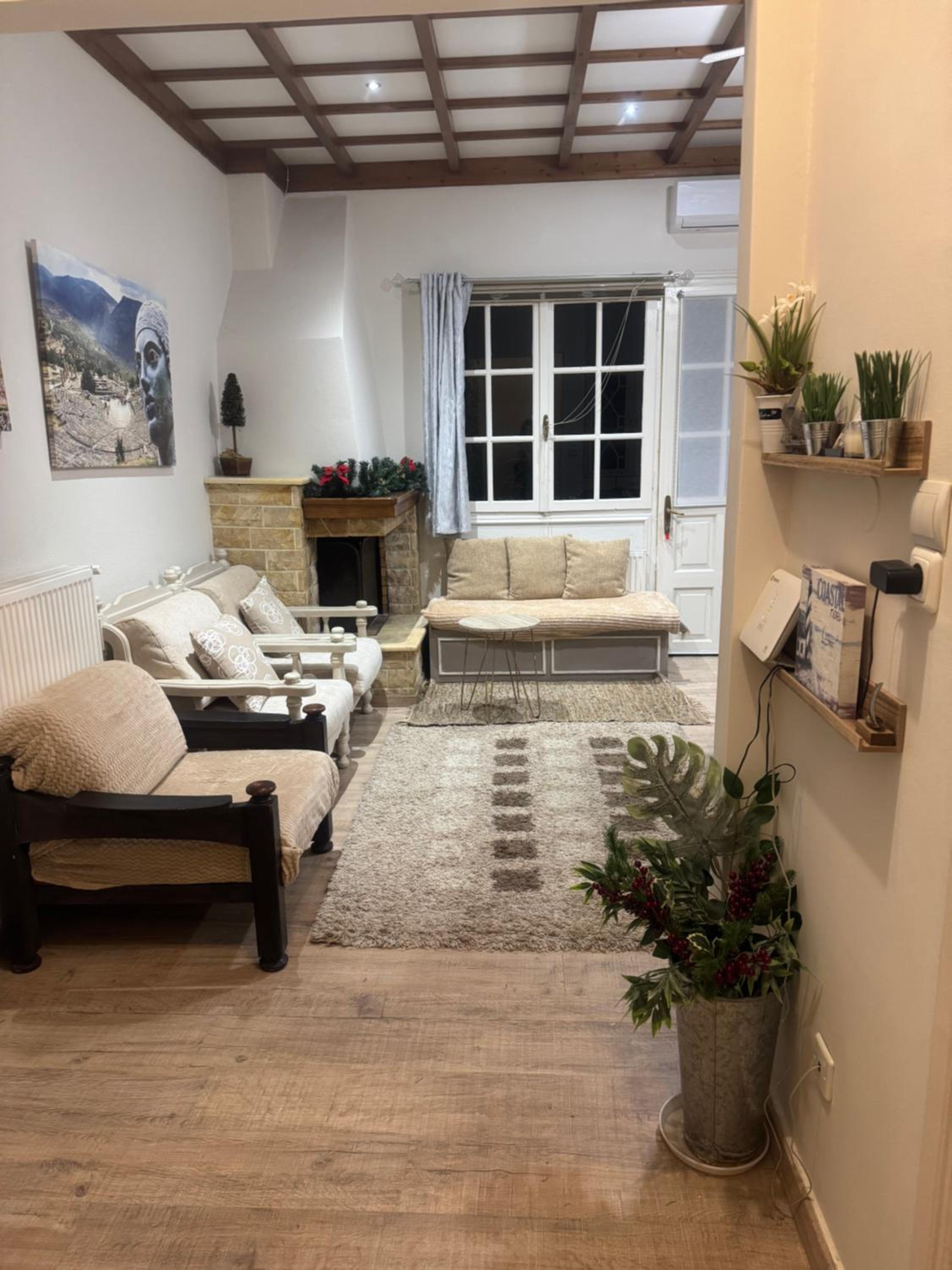 Three-Bedroom Apartment - Photo 3
