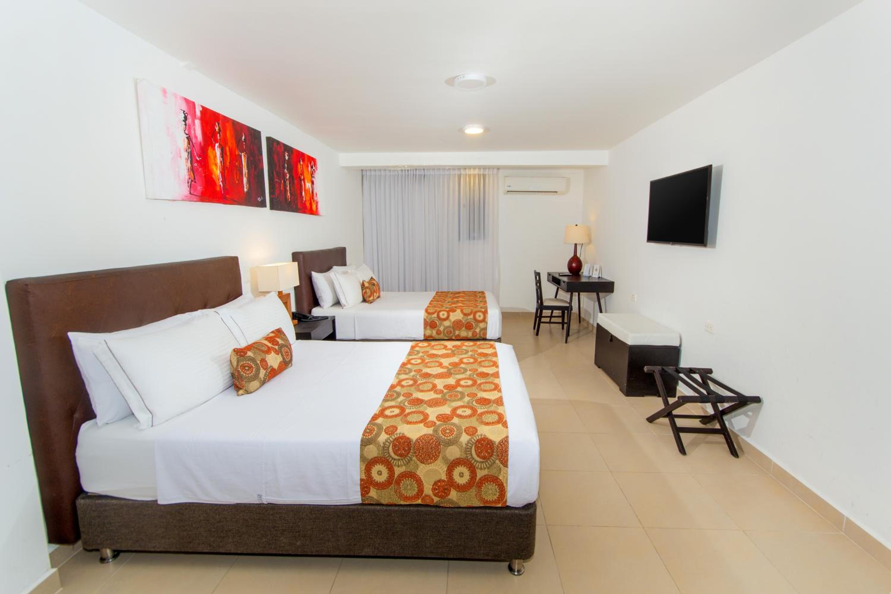 Quadruple Room - Photo 3