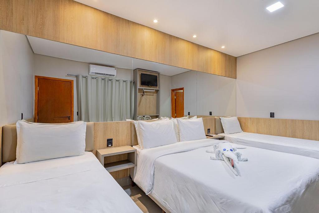 Deluxe Quadruple Room - Photo 11