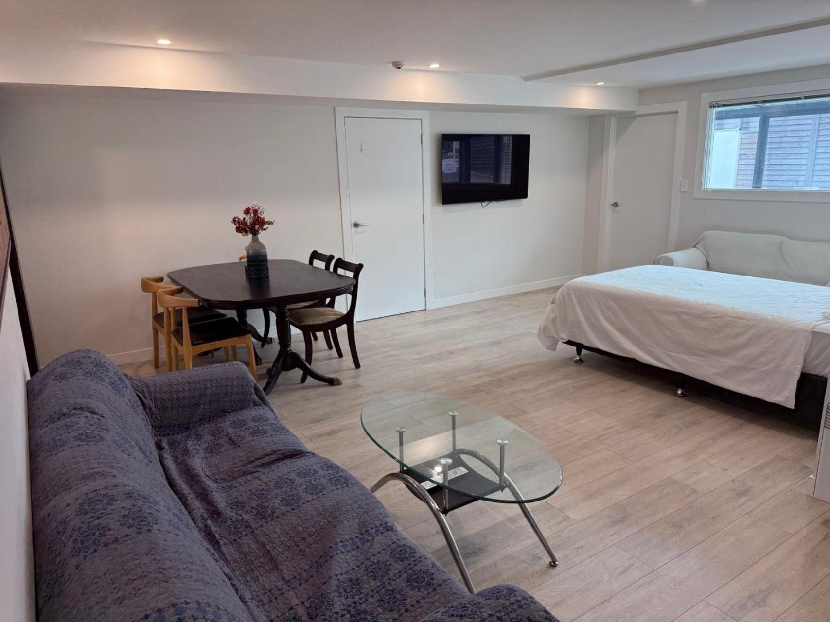 One-Bedroom Family Apartment