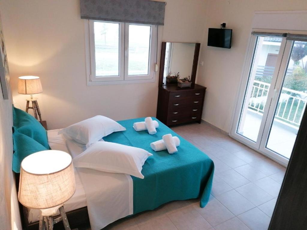 One-Bedroom Apartment With Garden View photo 2