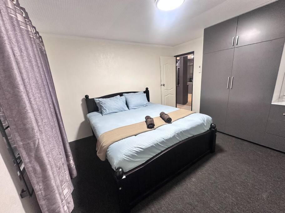 Three-Bedroom Apartment photo 3