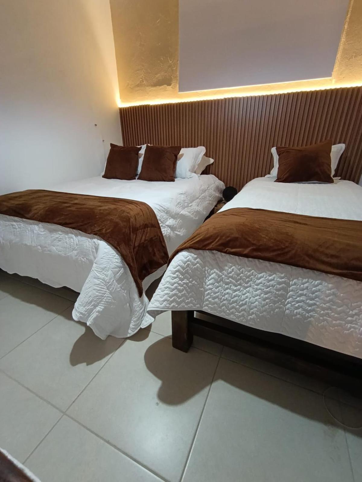 Standard Twin Room with Shared Bathroom
