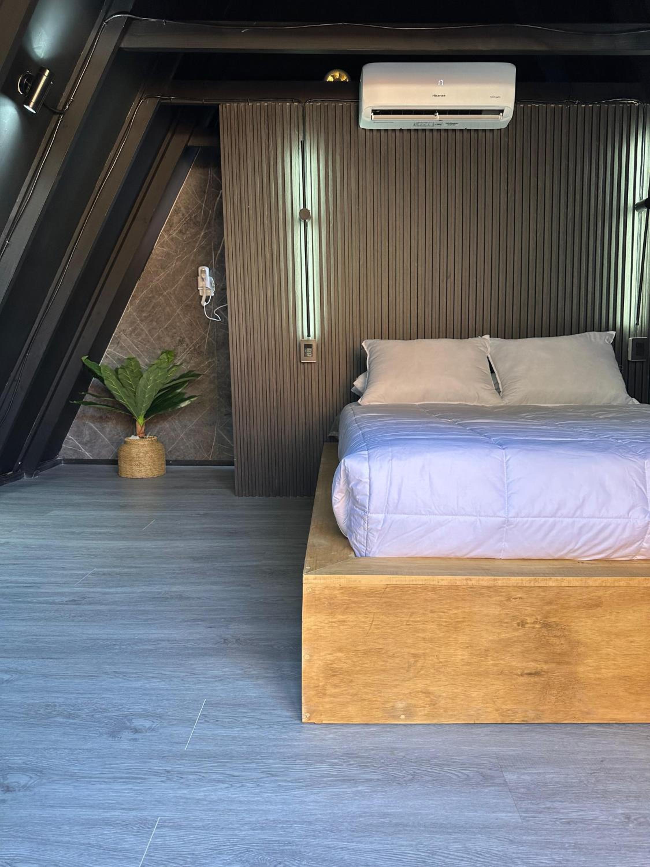 Double Room With Private Bathroom photo 3