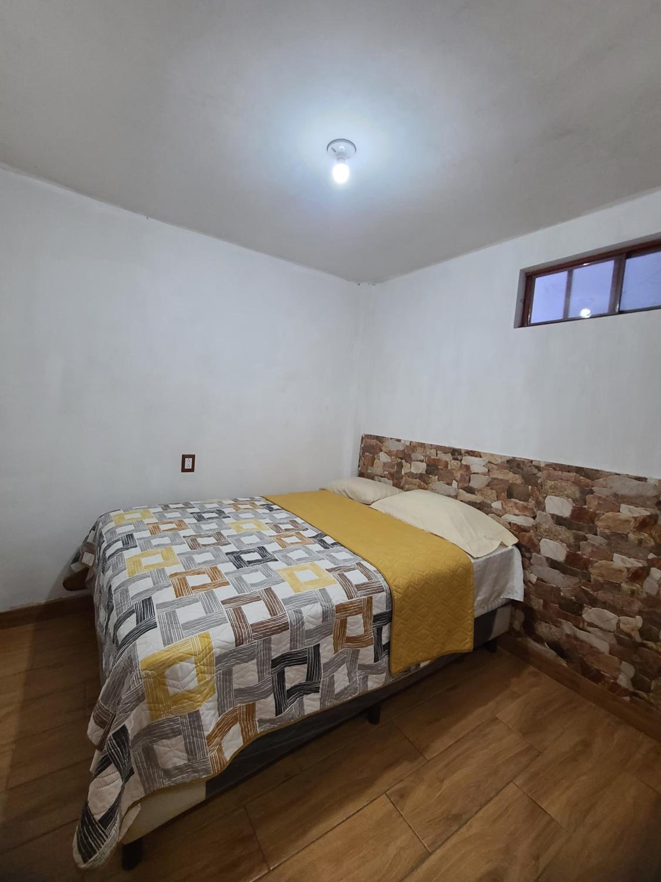 Economy Double Room photo 3