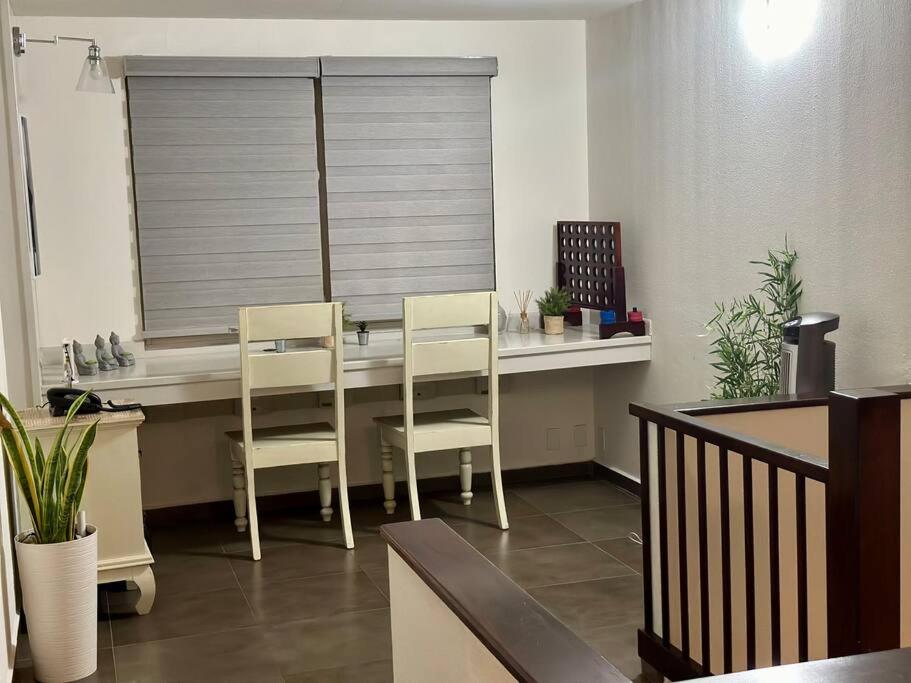 Three-Bedroom House photo 2