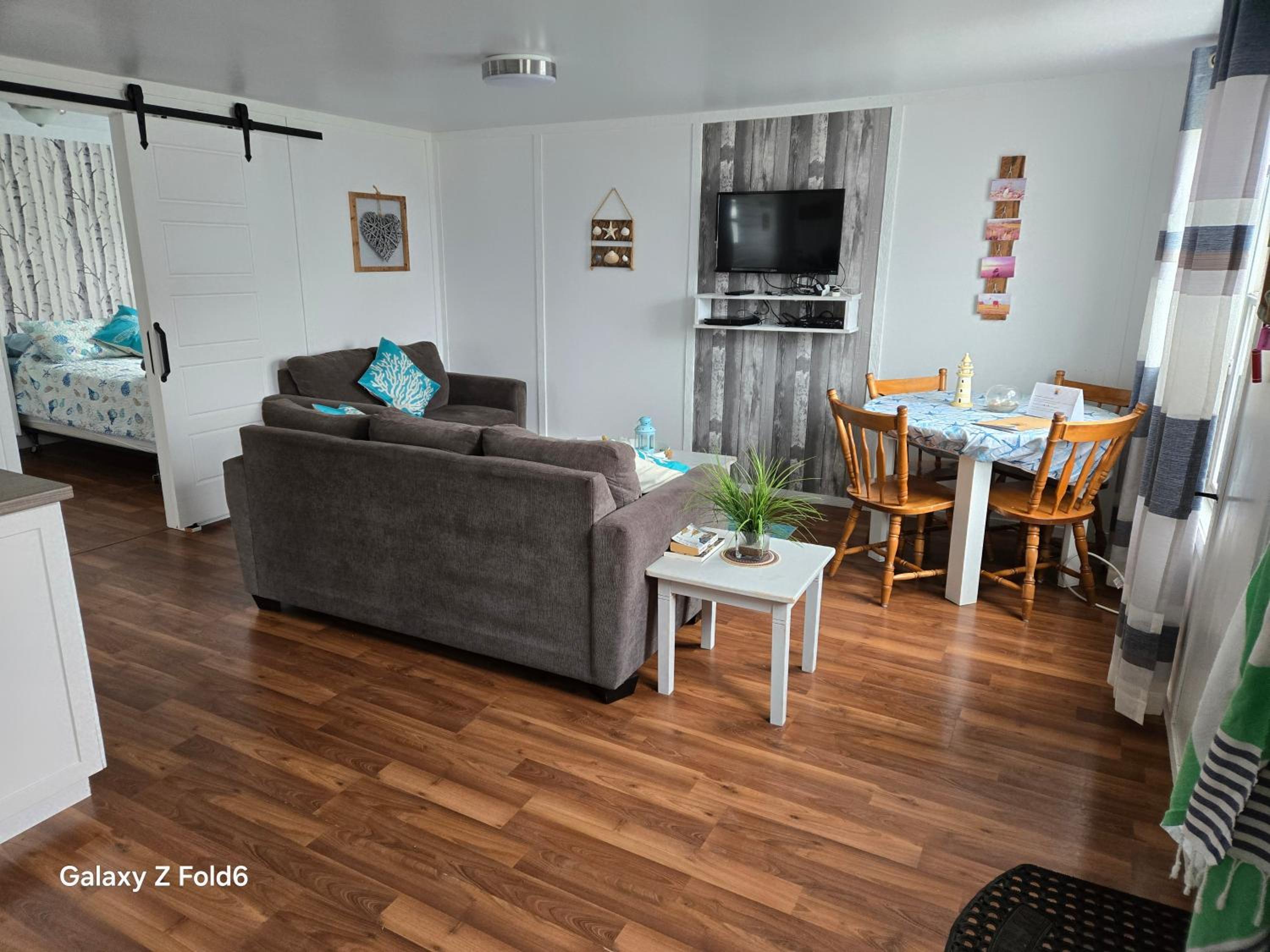 Family Room photo 1