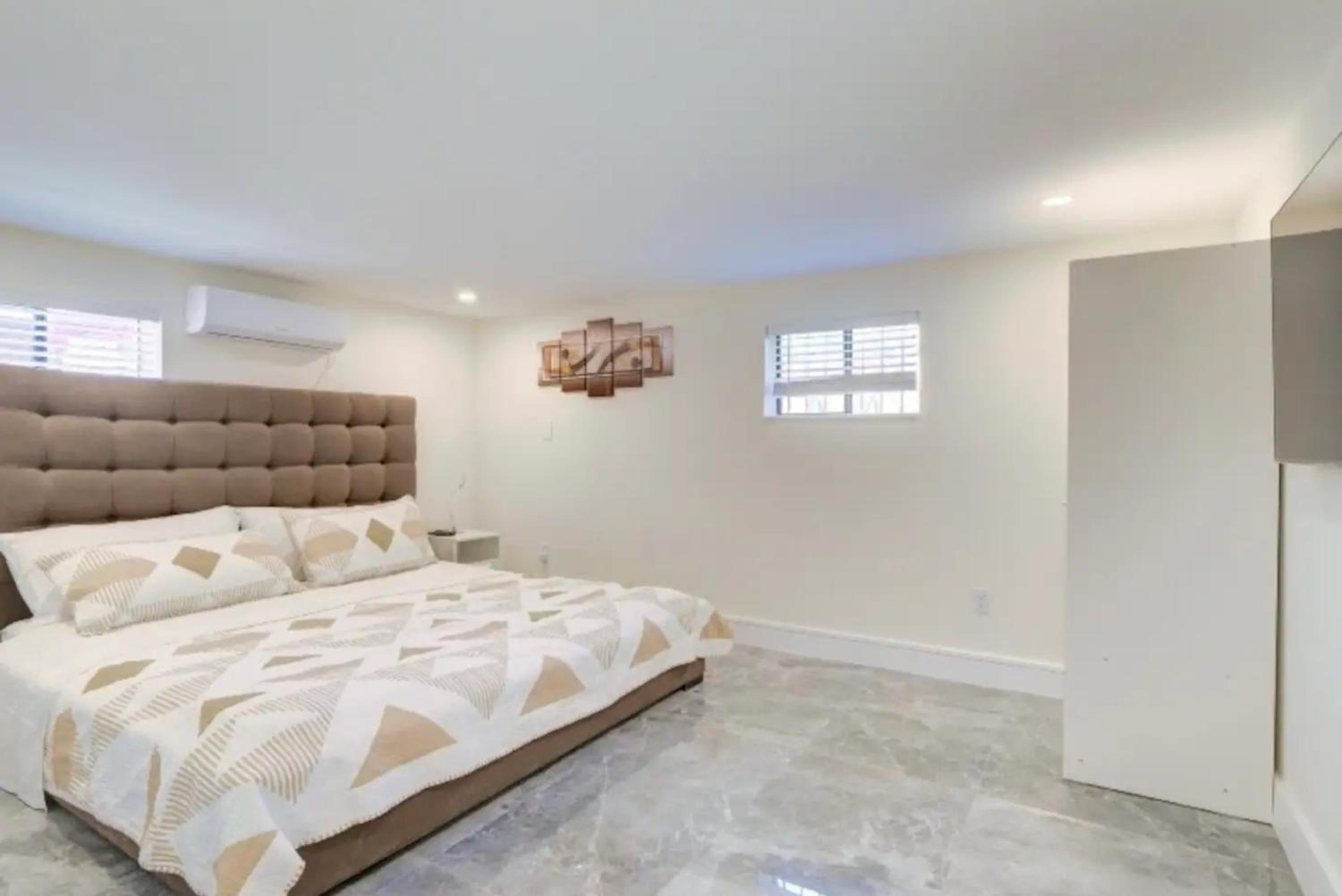 Villa photo 1