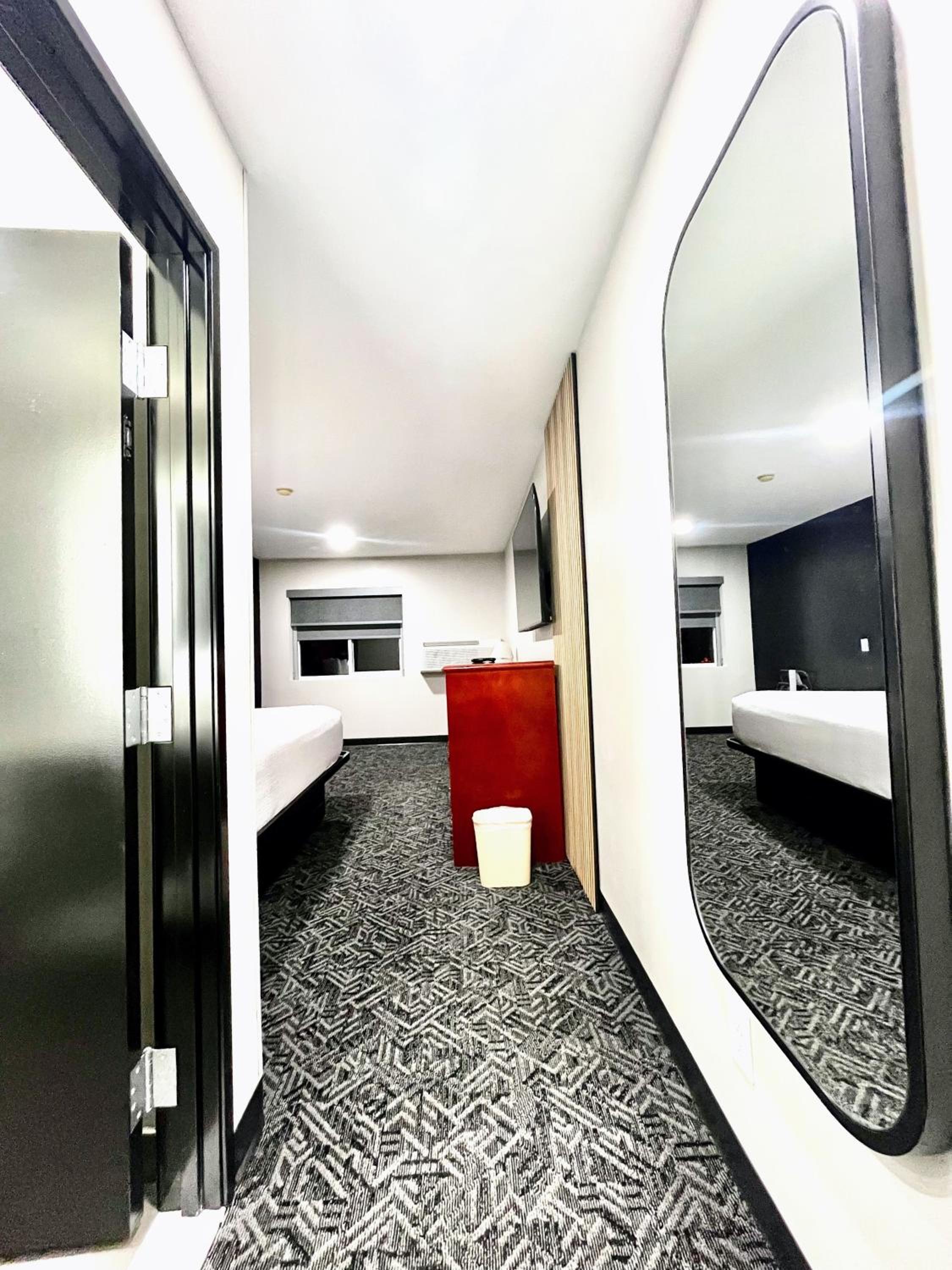 King Room- Non-Smoking