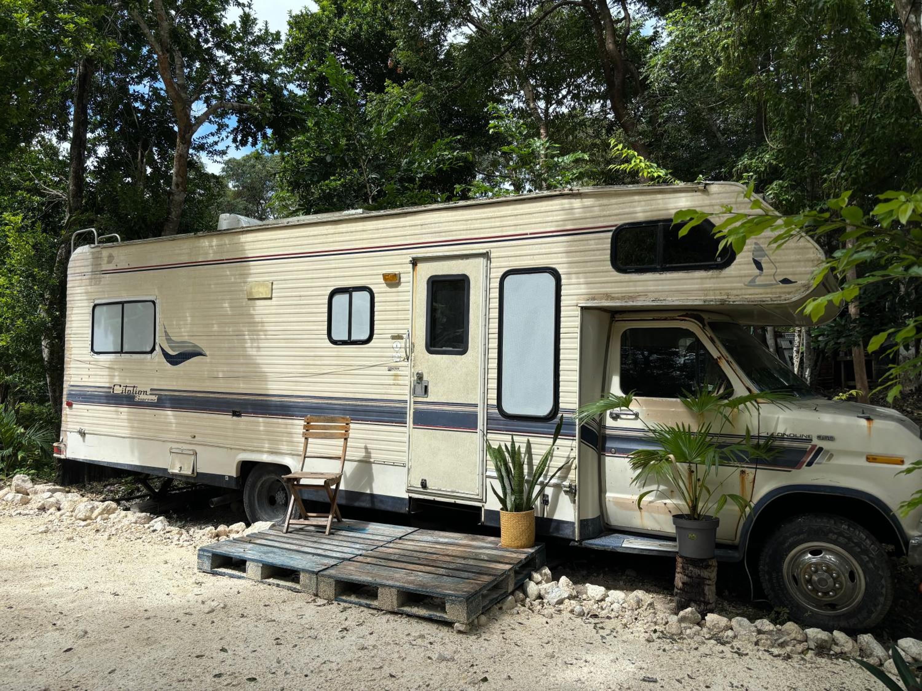 Mobile Home photo 2