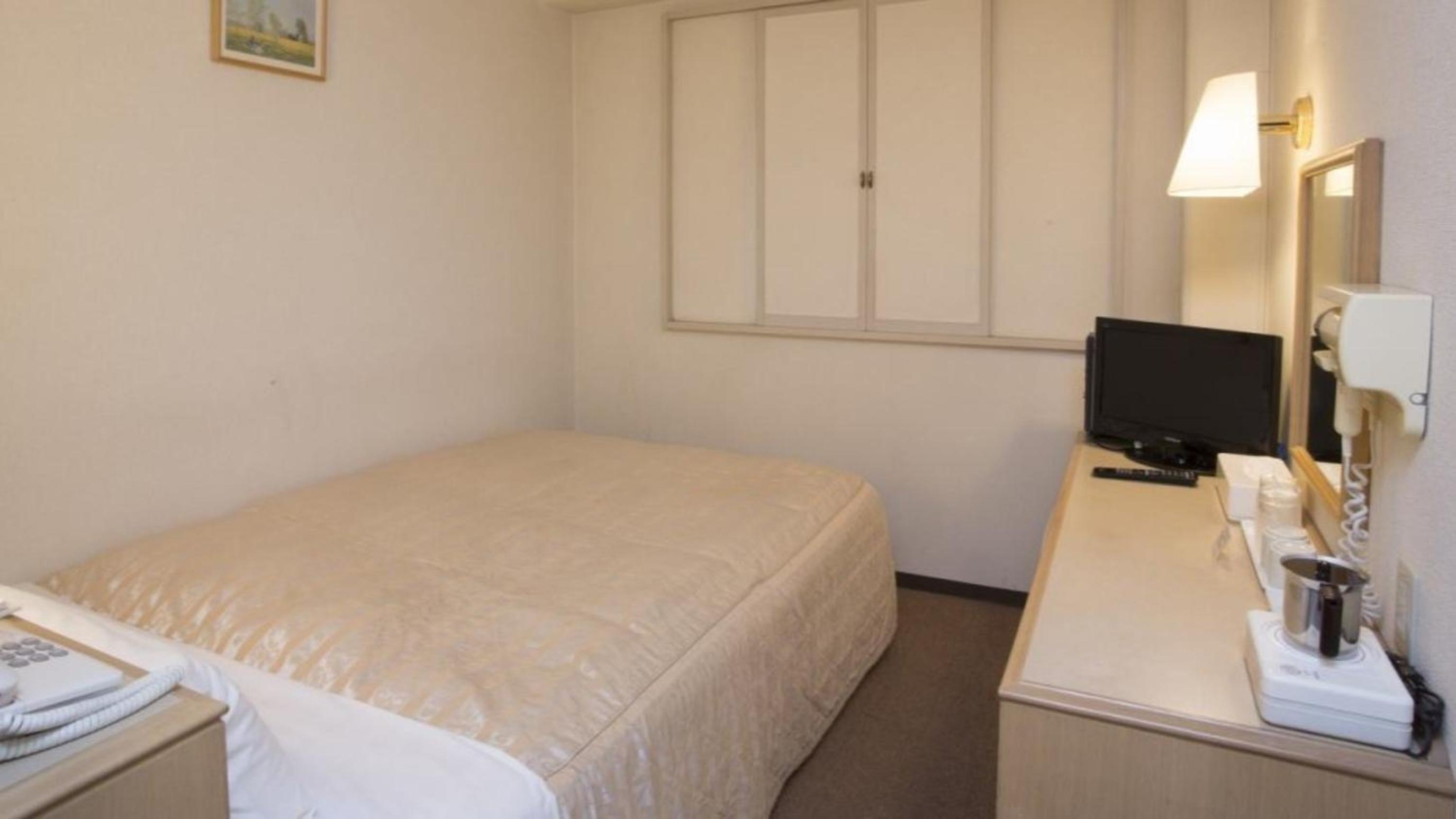 Standard Double Room with Small Double Bed - Non-Smoking