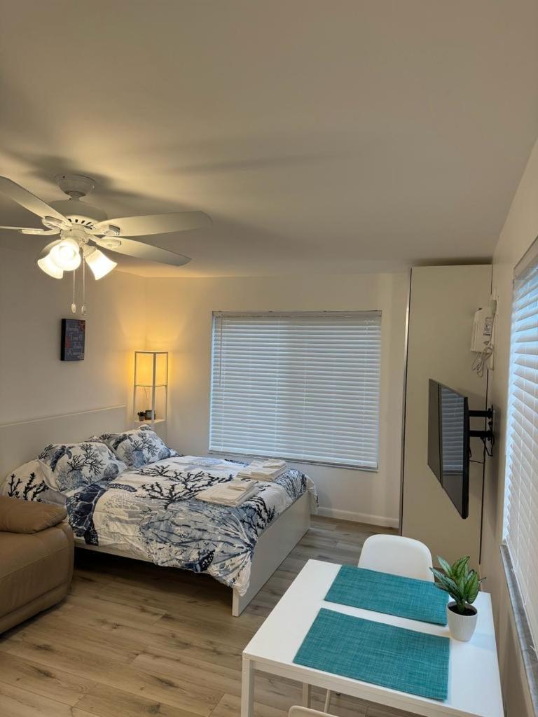 One-Bedroom Apartment photo 3