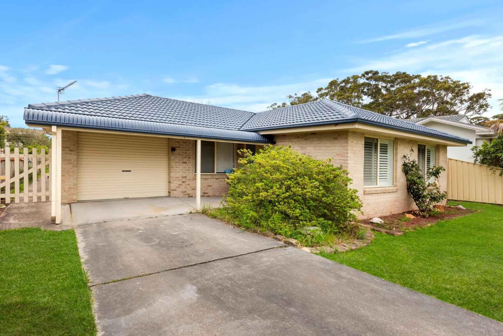 Four-Bedroom House photo 2