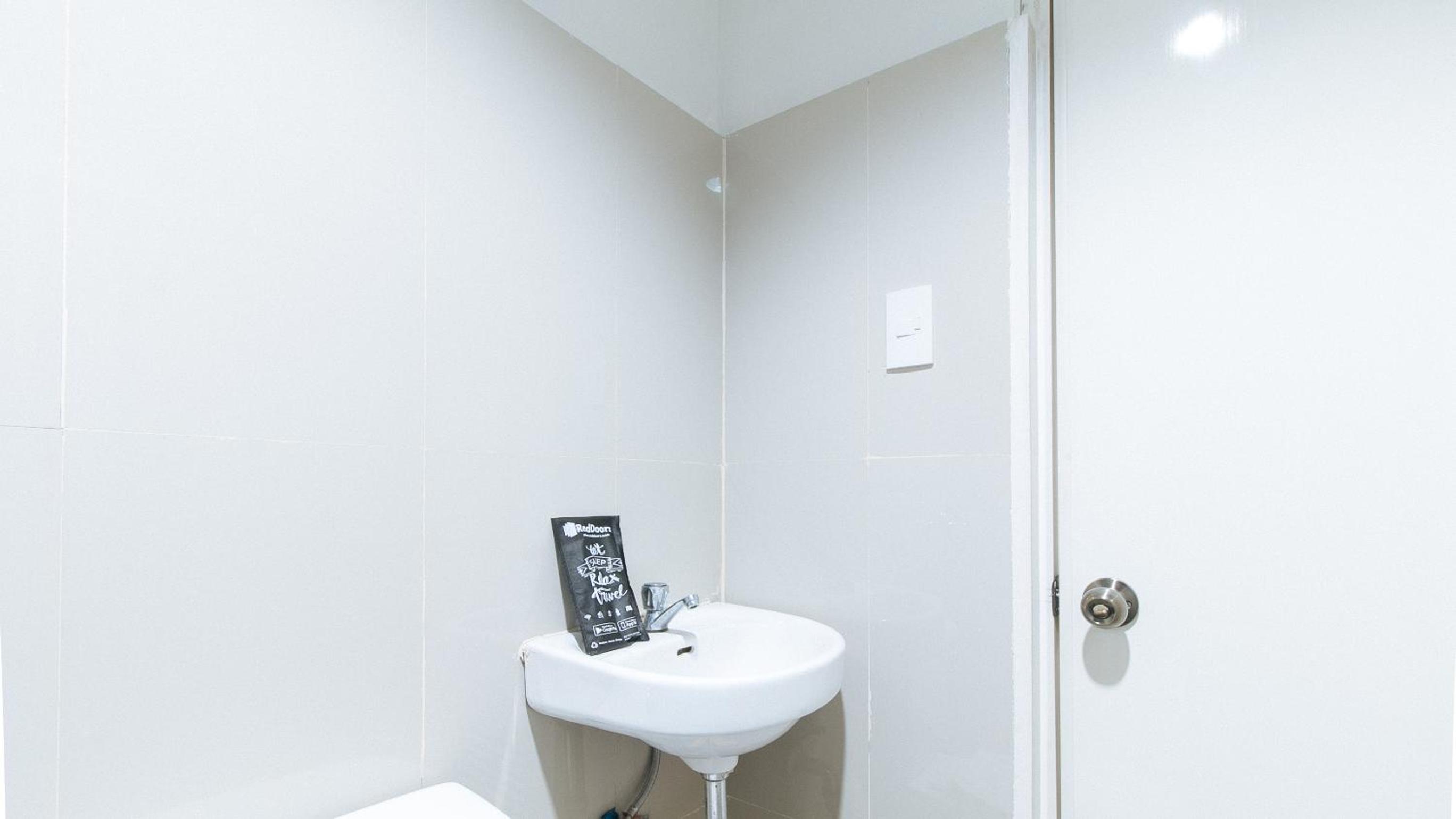 Single Room photo 2