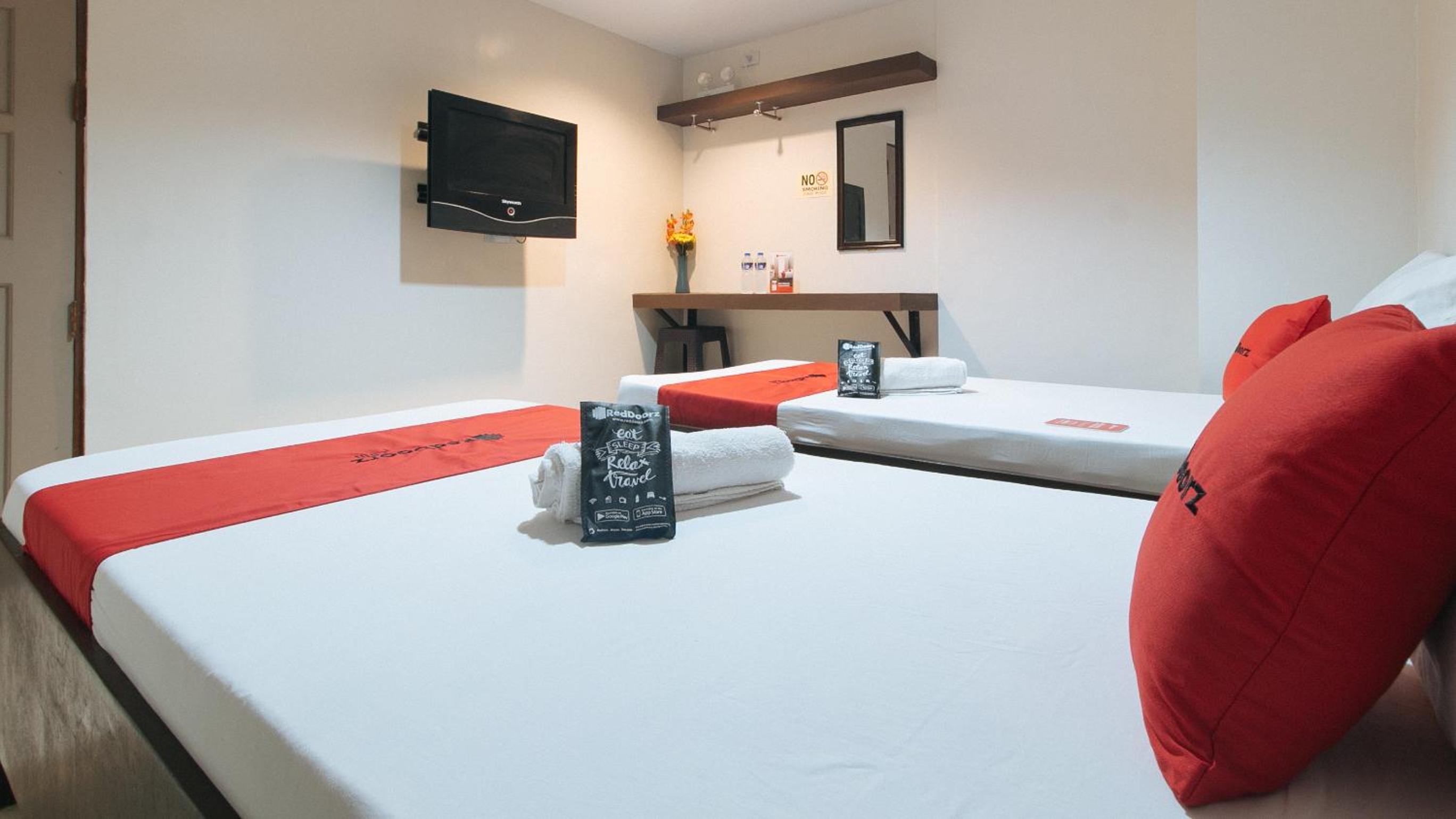 Deluxe Twin Room photo 3