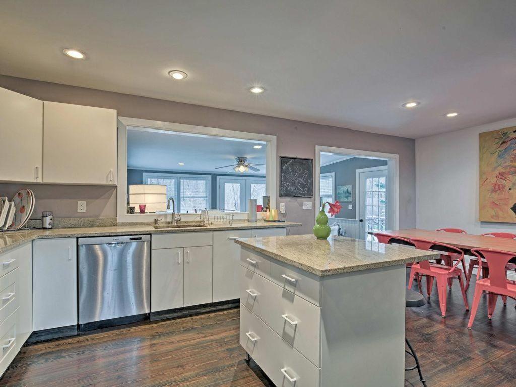 Four-Bedroom Holiday Home photo 2