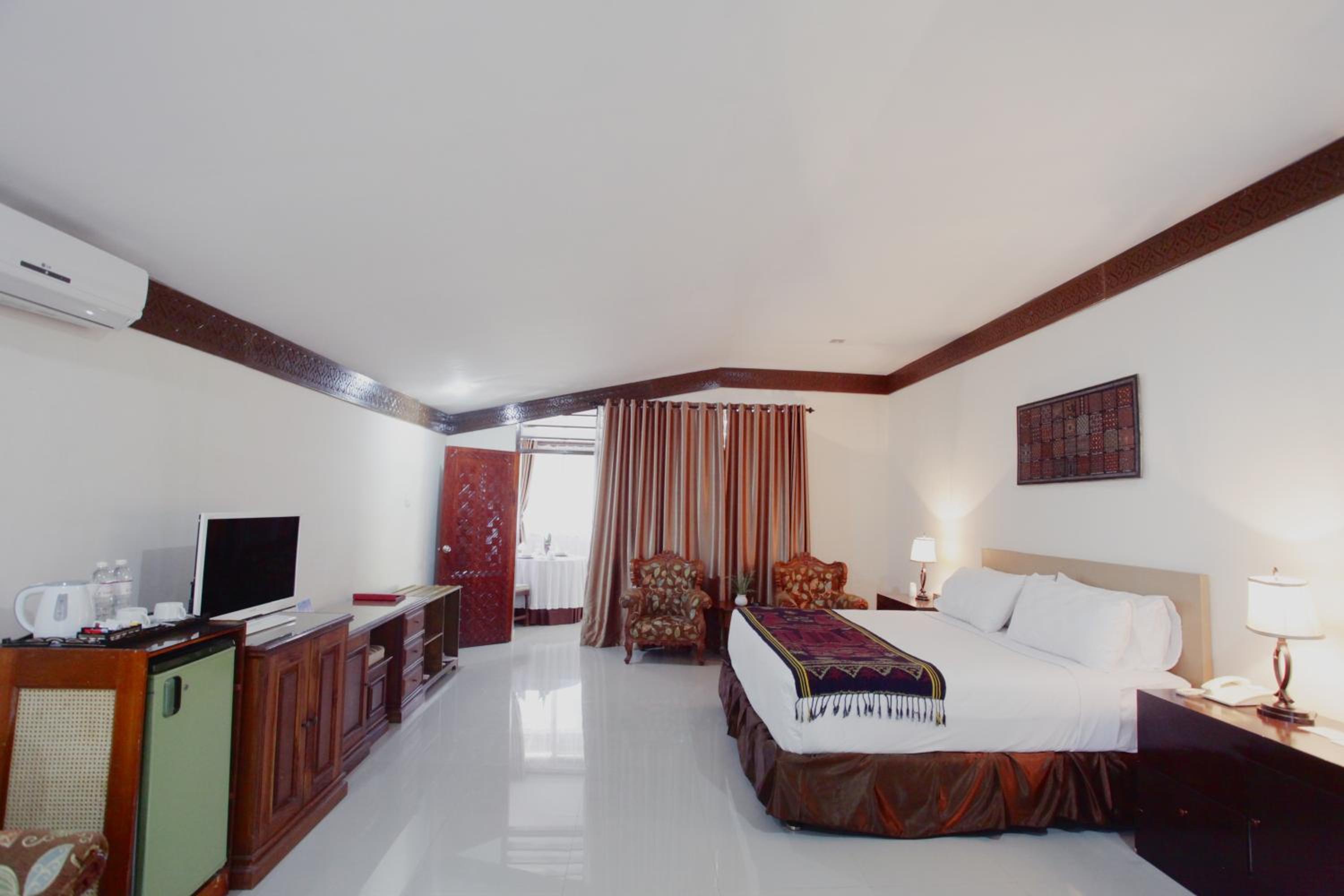 Executive Suite