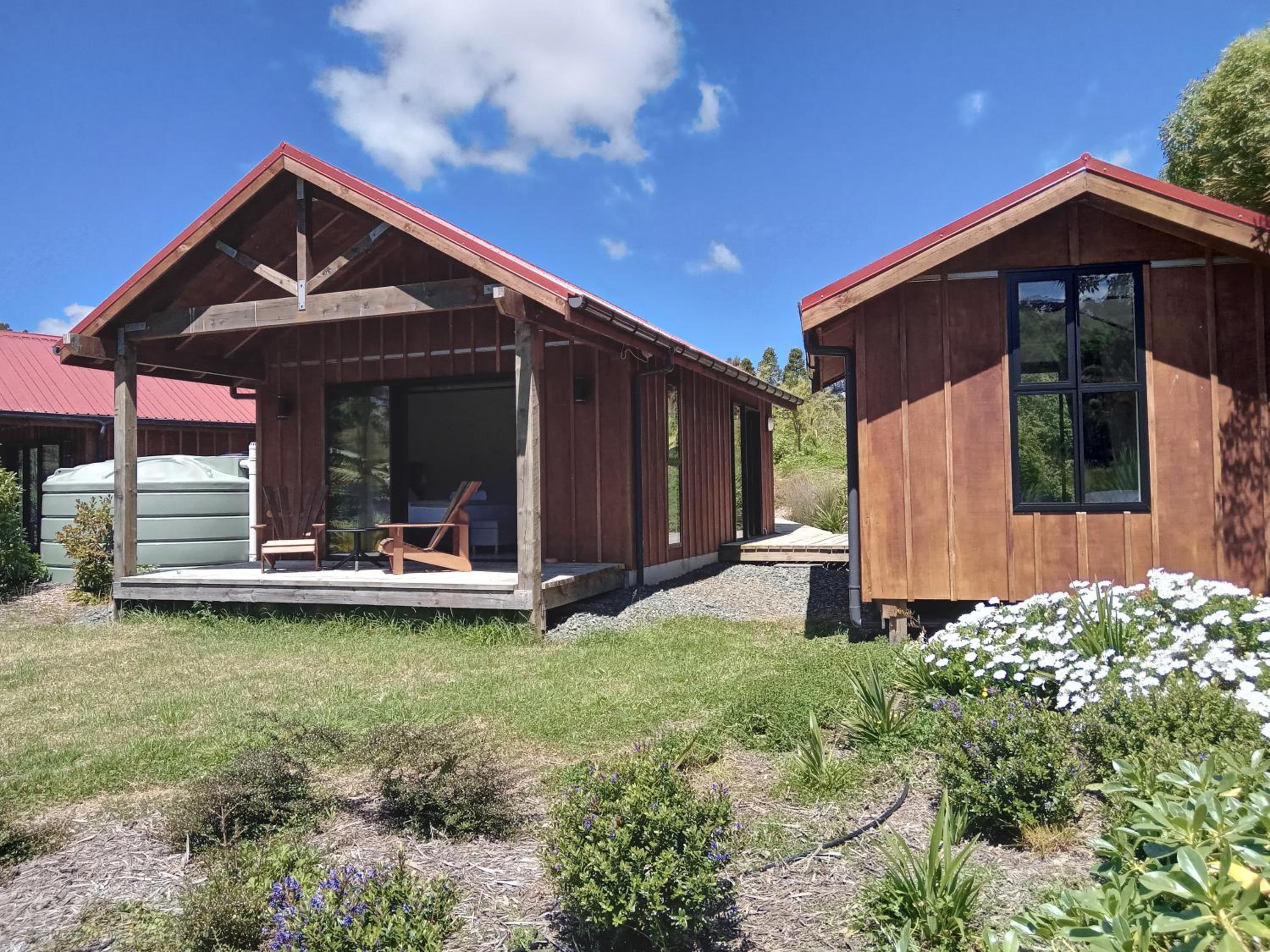 Two-Bedroom Cottage - Photo 11