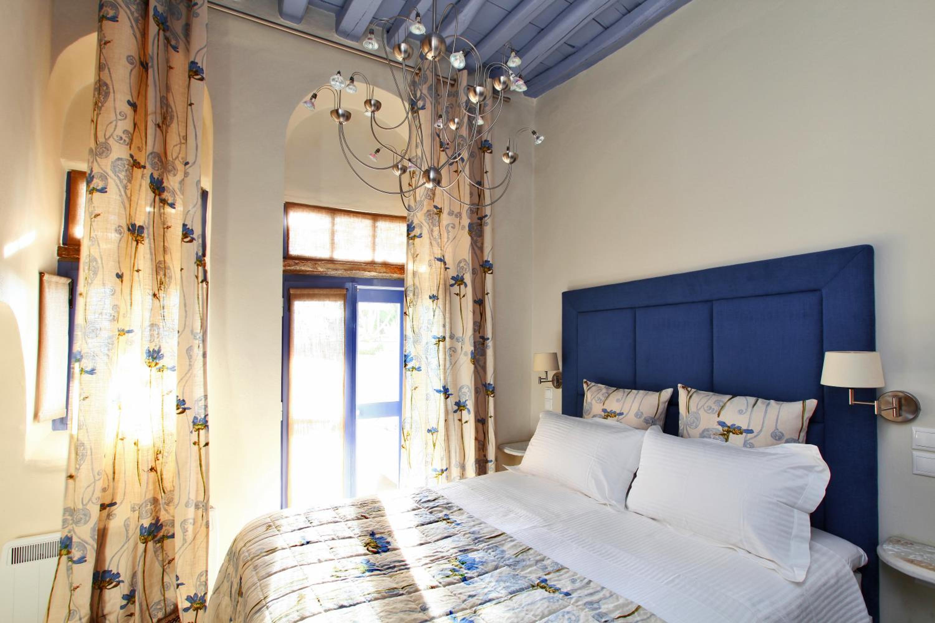 Three-Bedroom E2 House - Photo 9