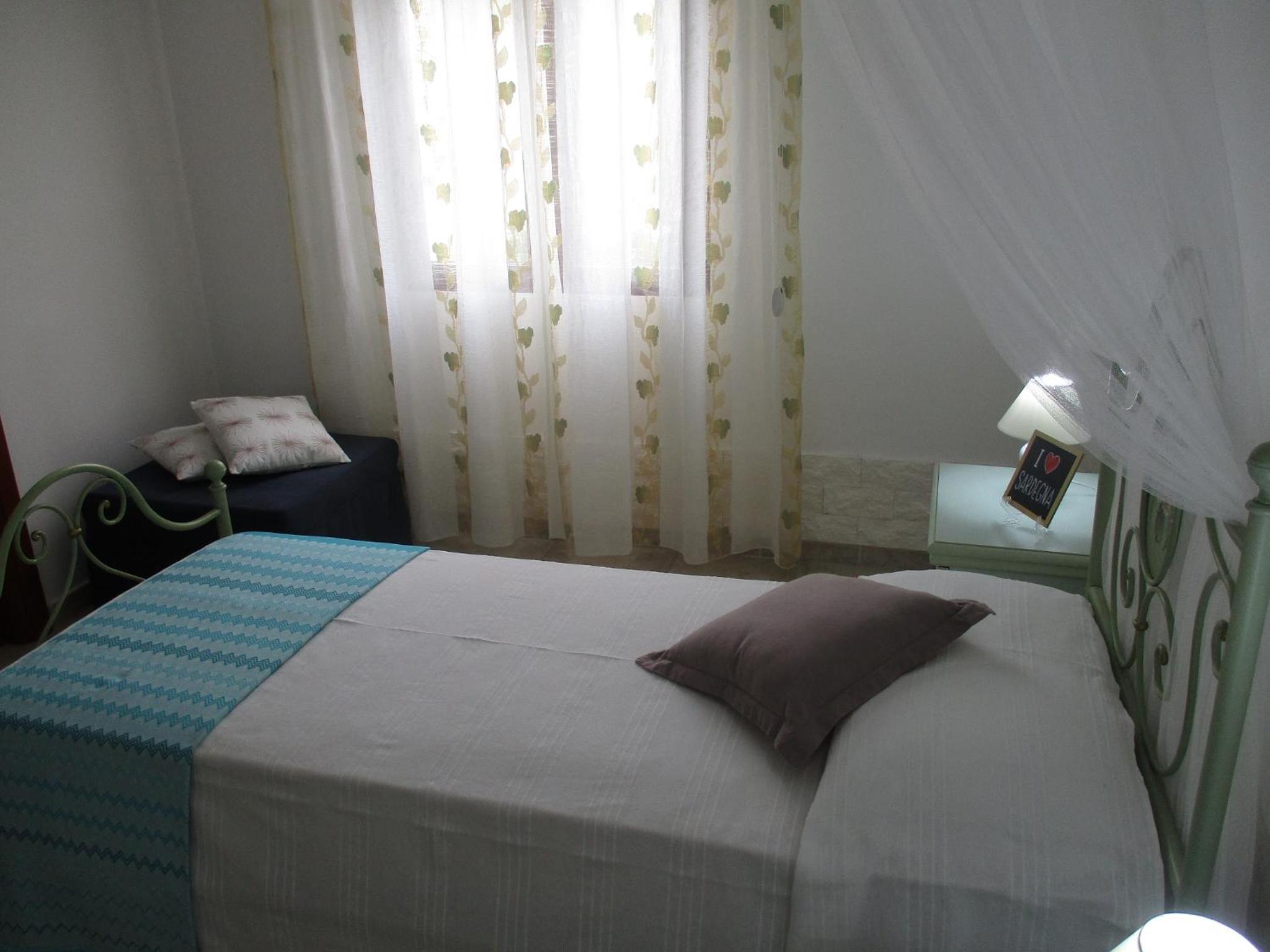 Single Room with Private Bathroom photo 3