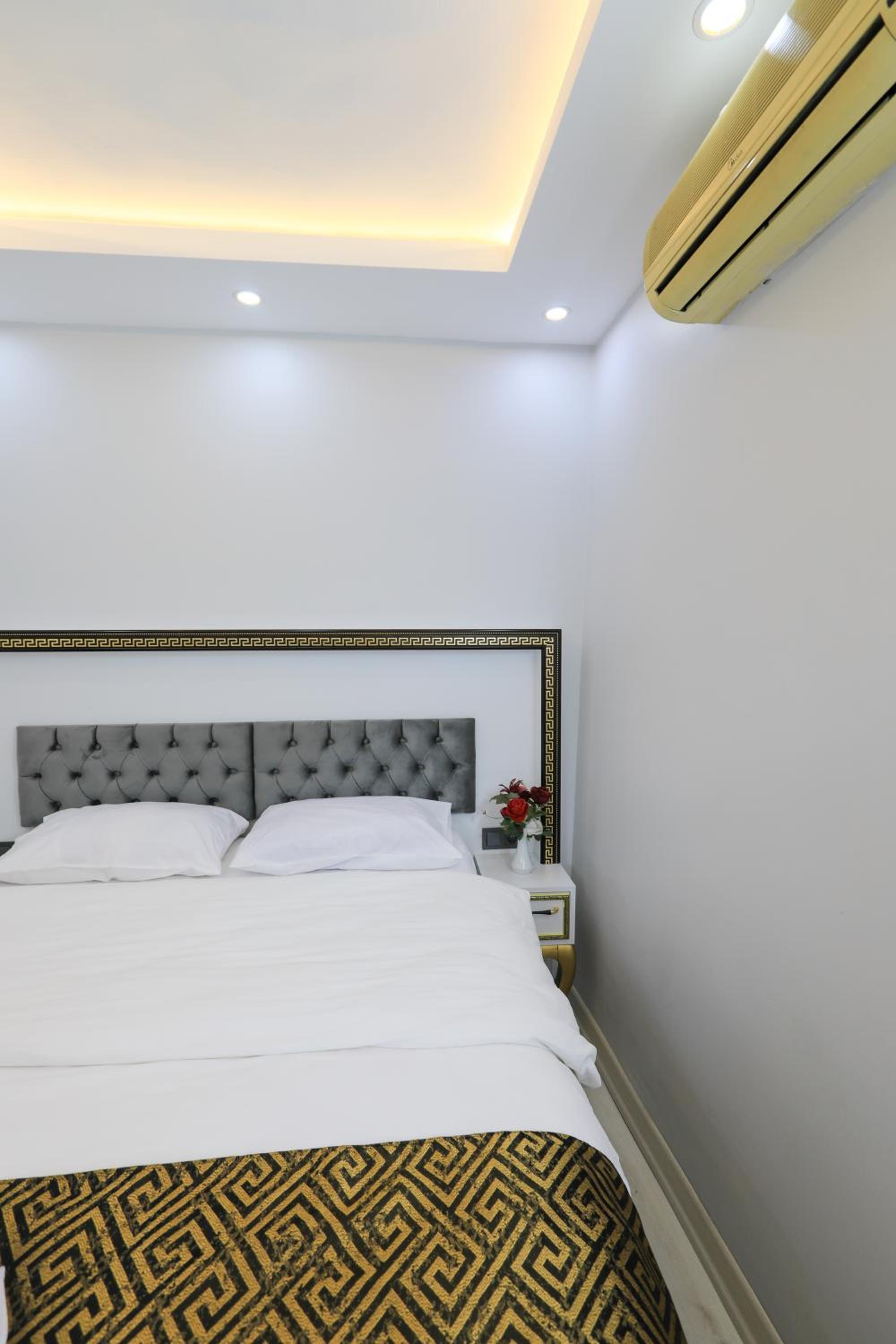 Small Double Room photo 3