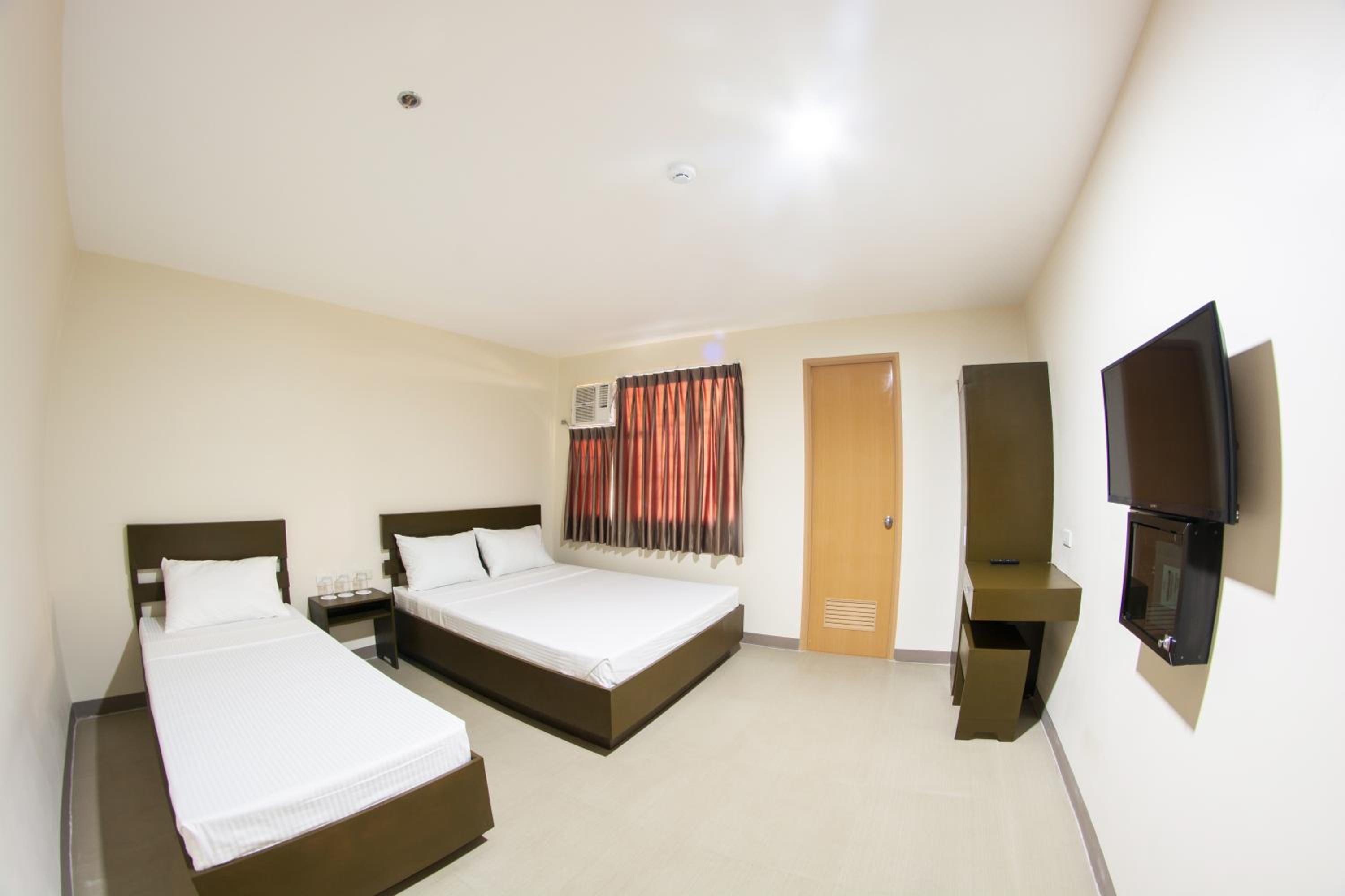 Triple Room - Photo 1