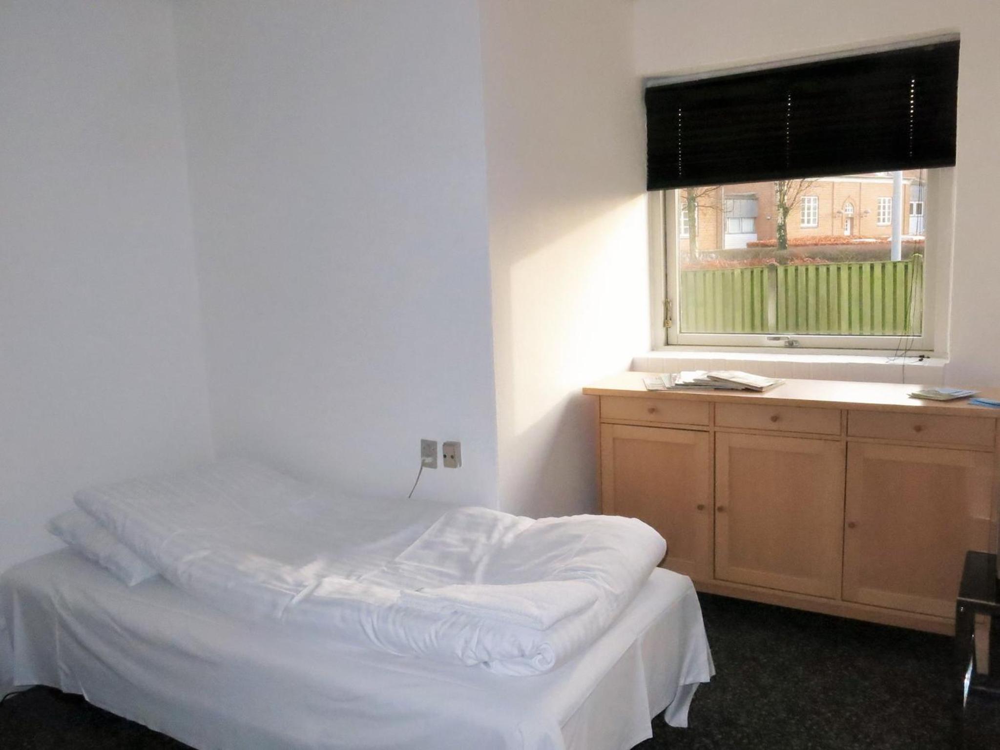 Twin Room - Photo 2