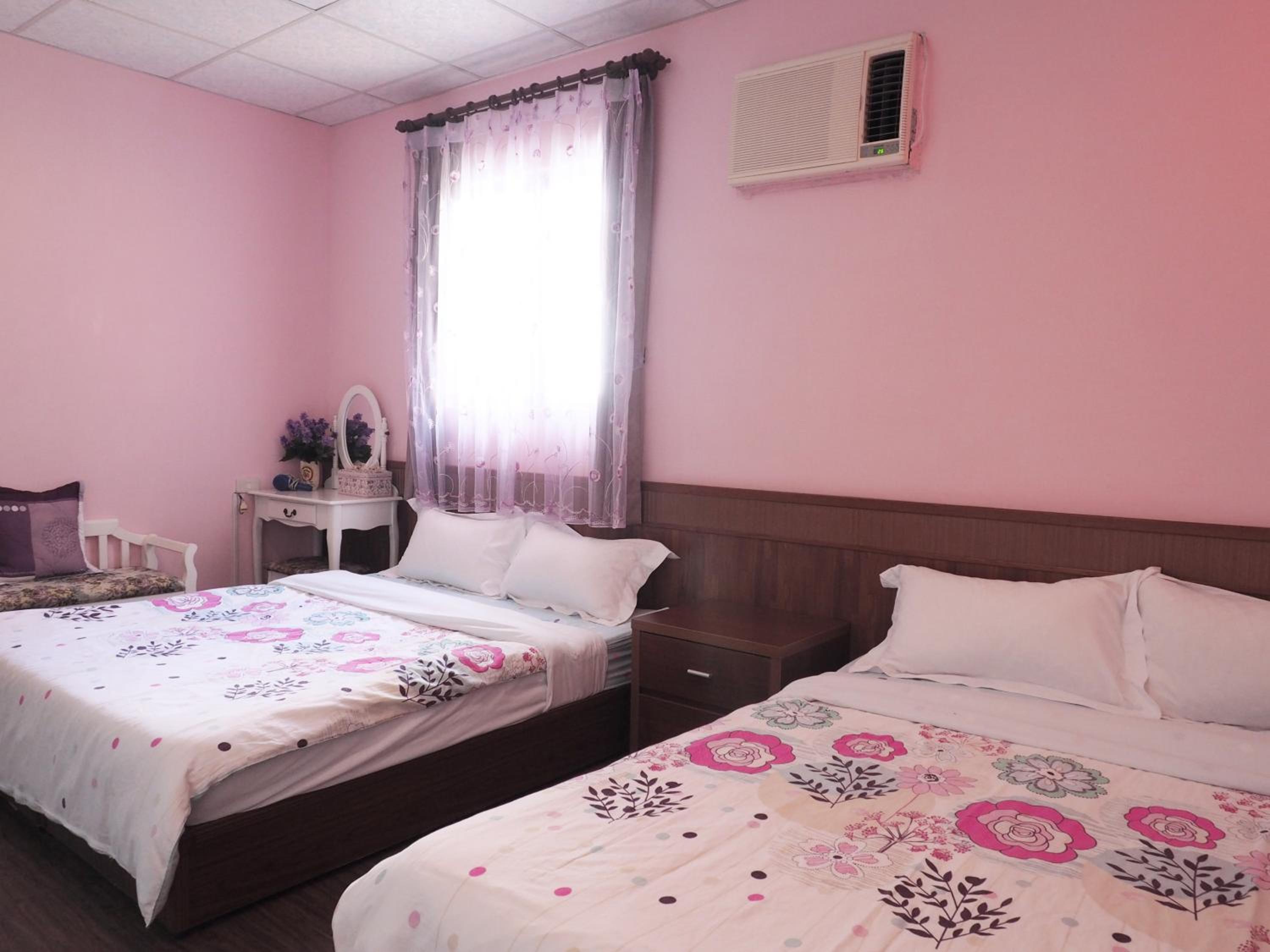 Deluxe Quadruple Room photo 2
