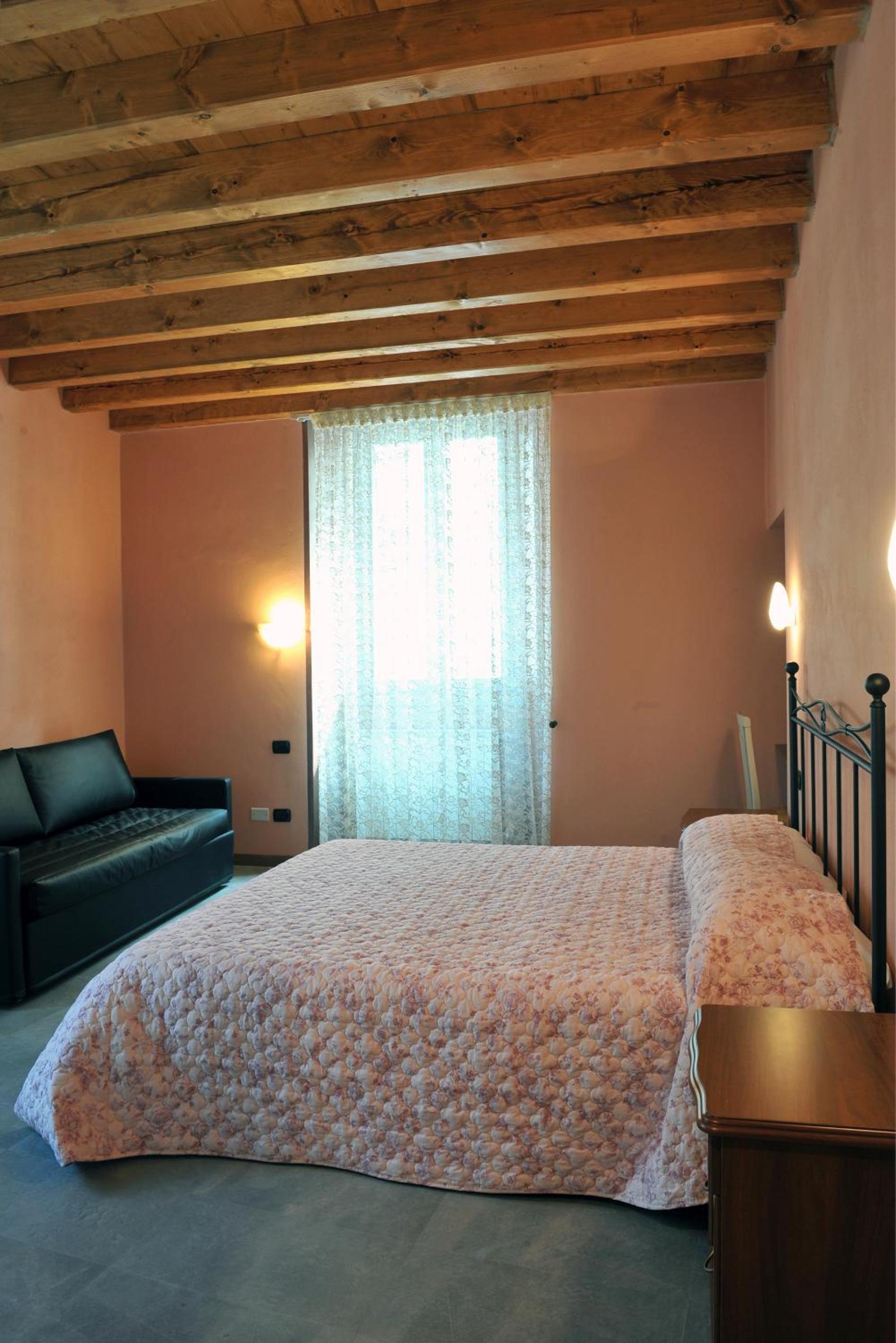 Double Room - Photo 1