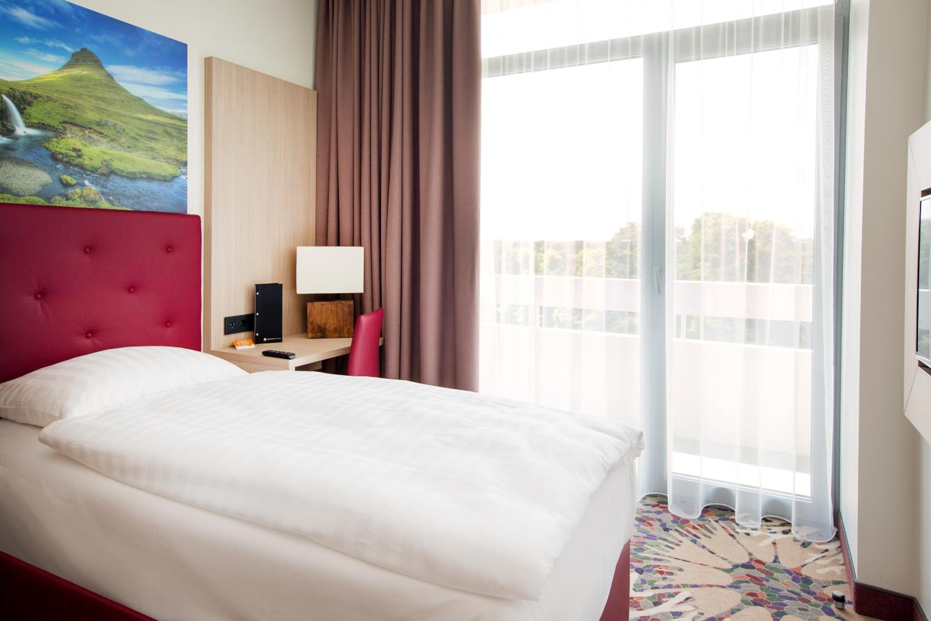 Standard Single Room with Spa Access photo 1