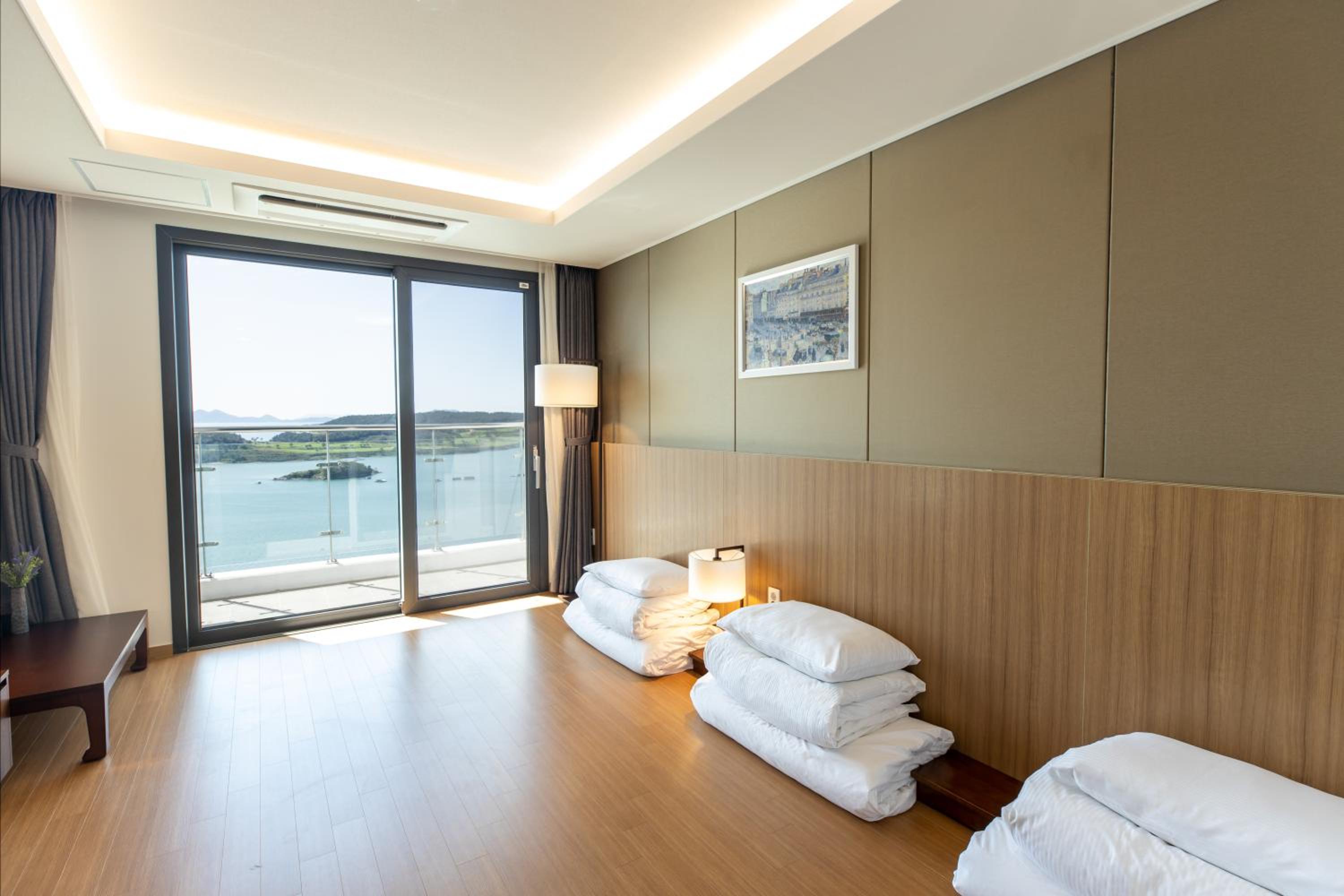 Premier Ondol Room With Ocean View - Photo 1