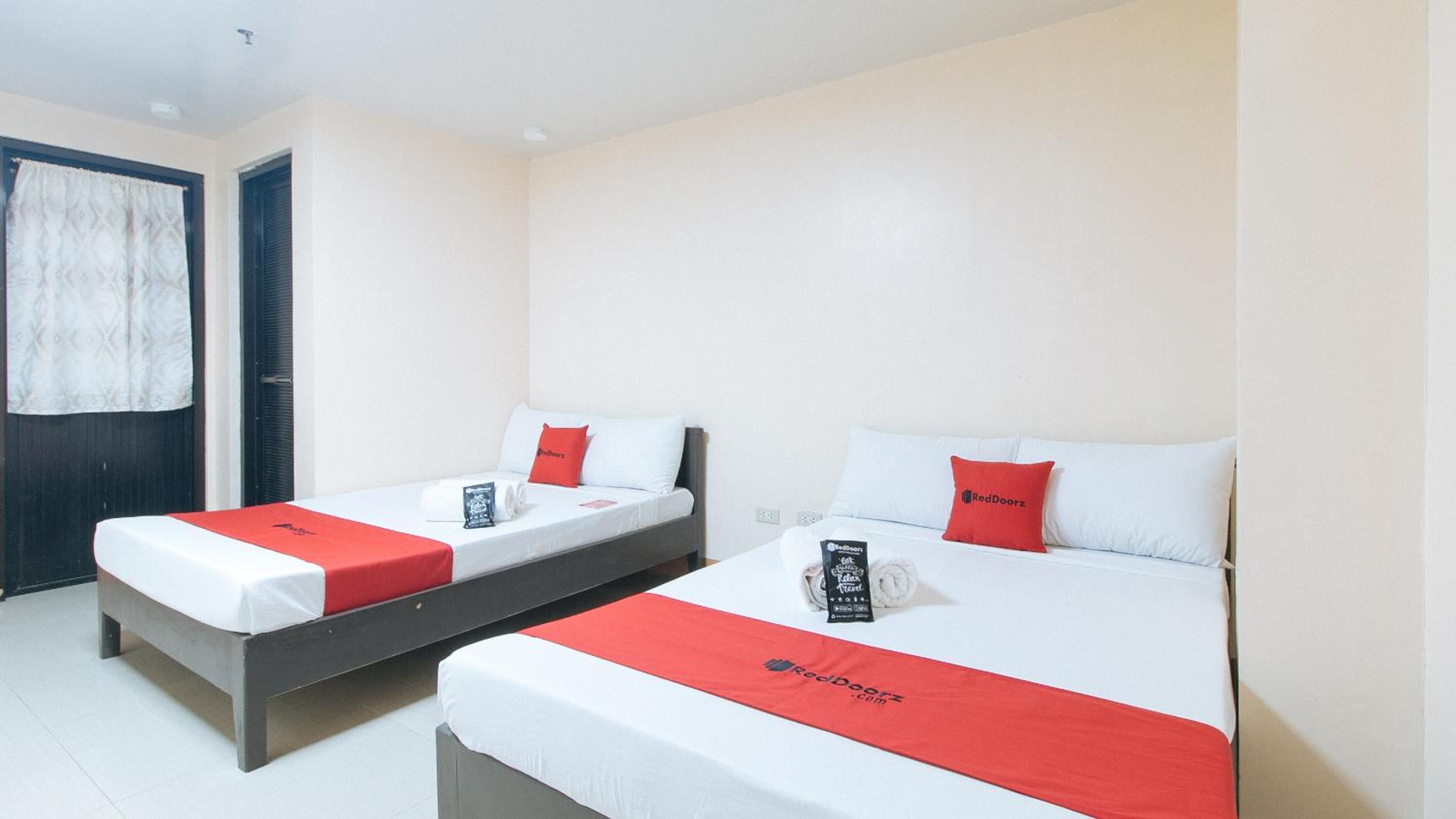 Quadruple Room - Photo 2