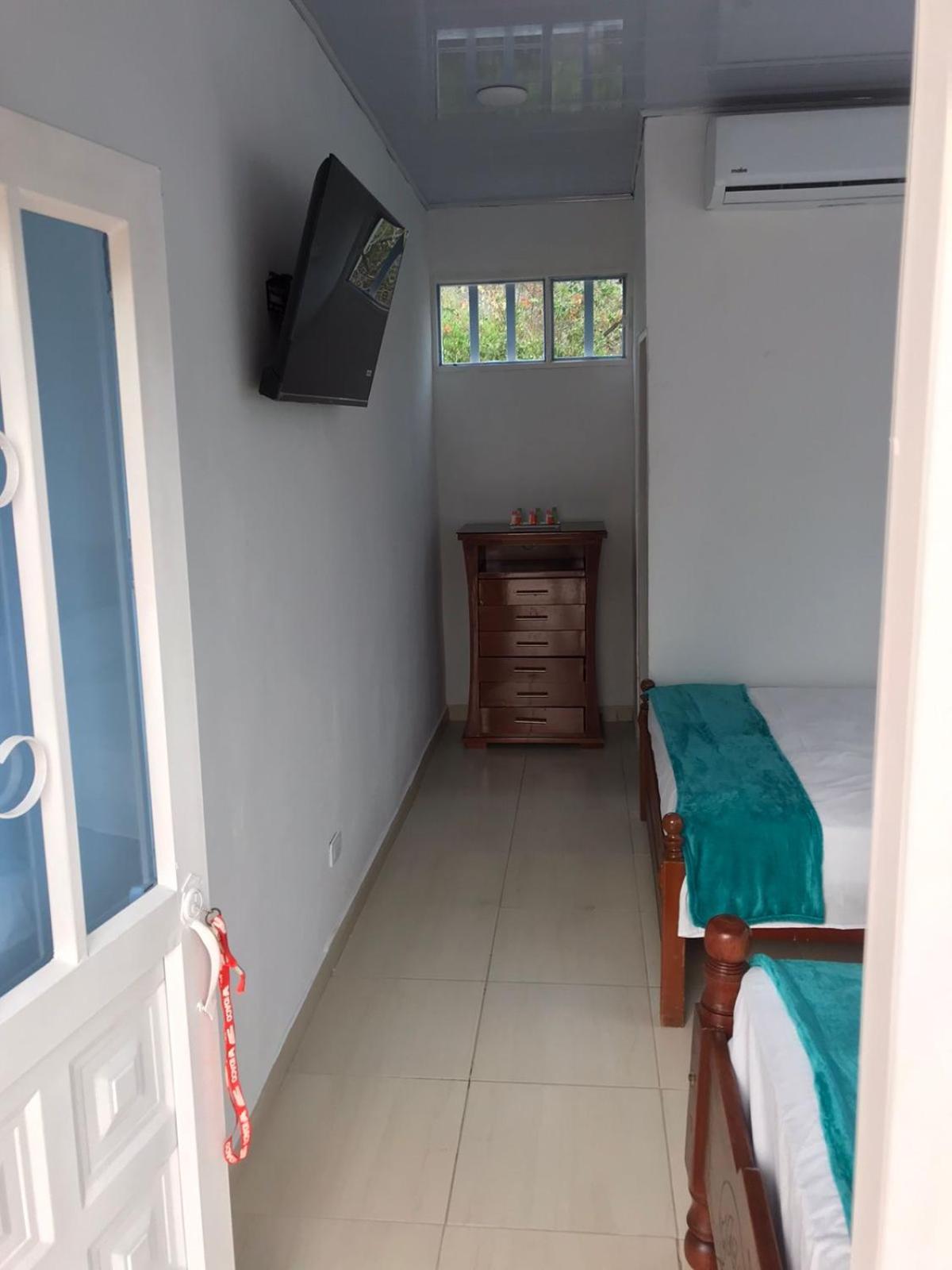 One-Bedroom House photo 1