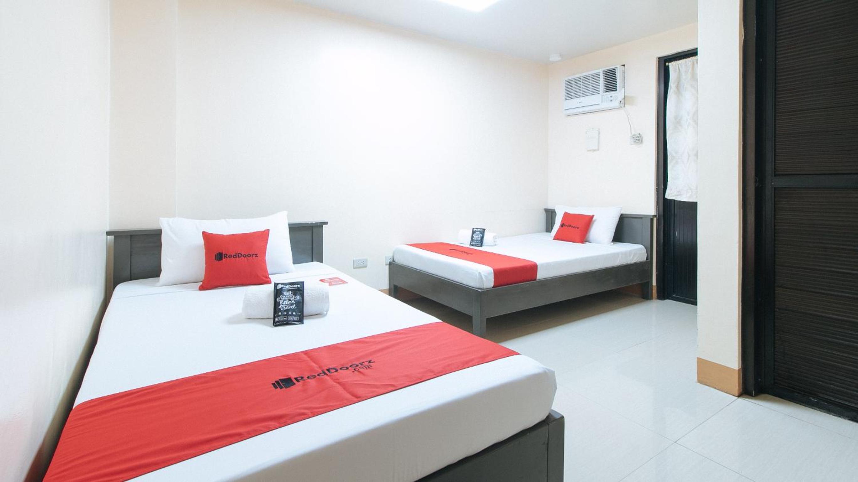 Twin Room - Photo 1