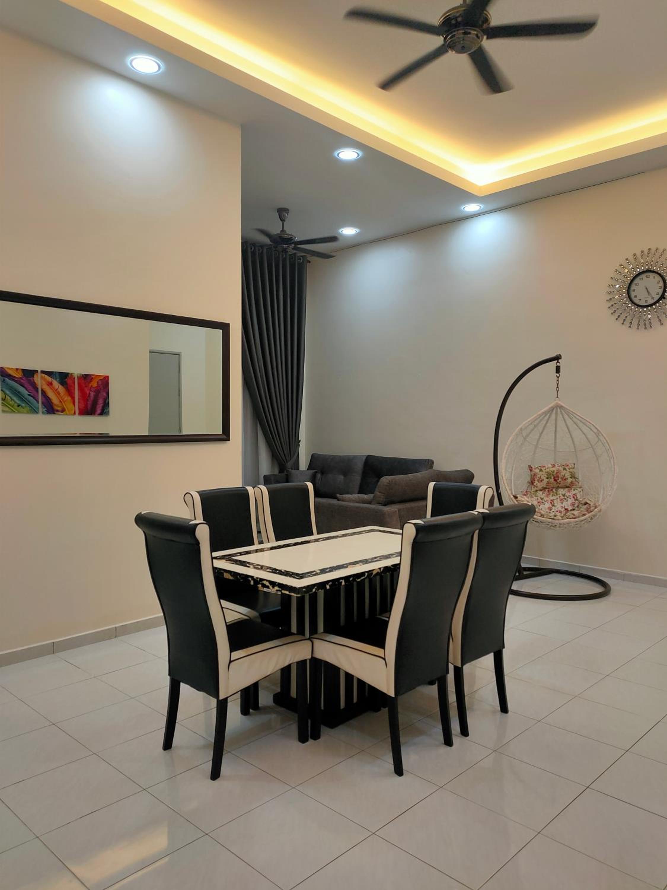 Three-Bedroom Apartment with Park View photo 1