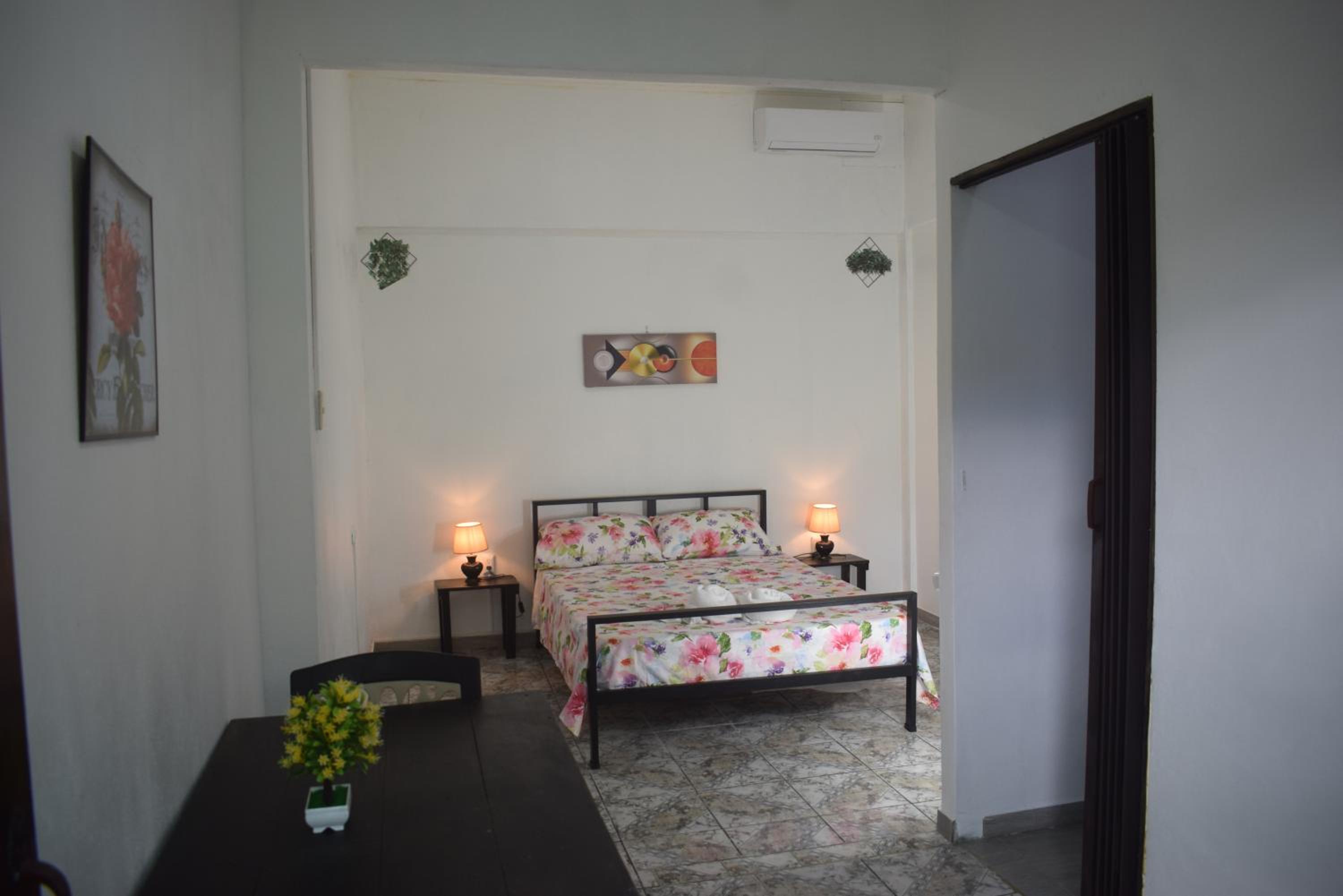 Large Double Room photo 2