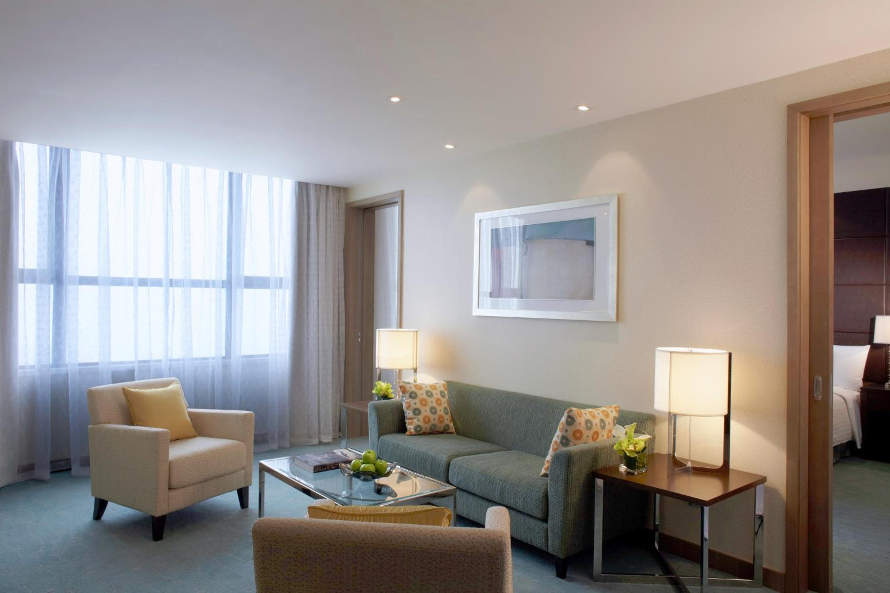 Executive Suite - Photo 1