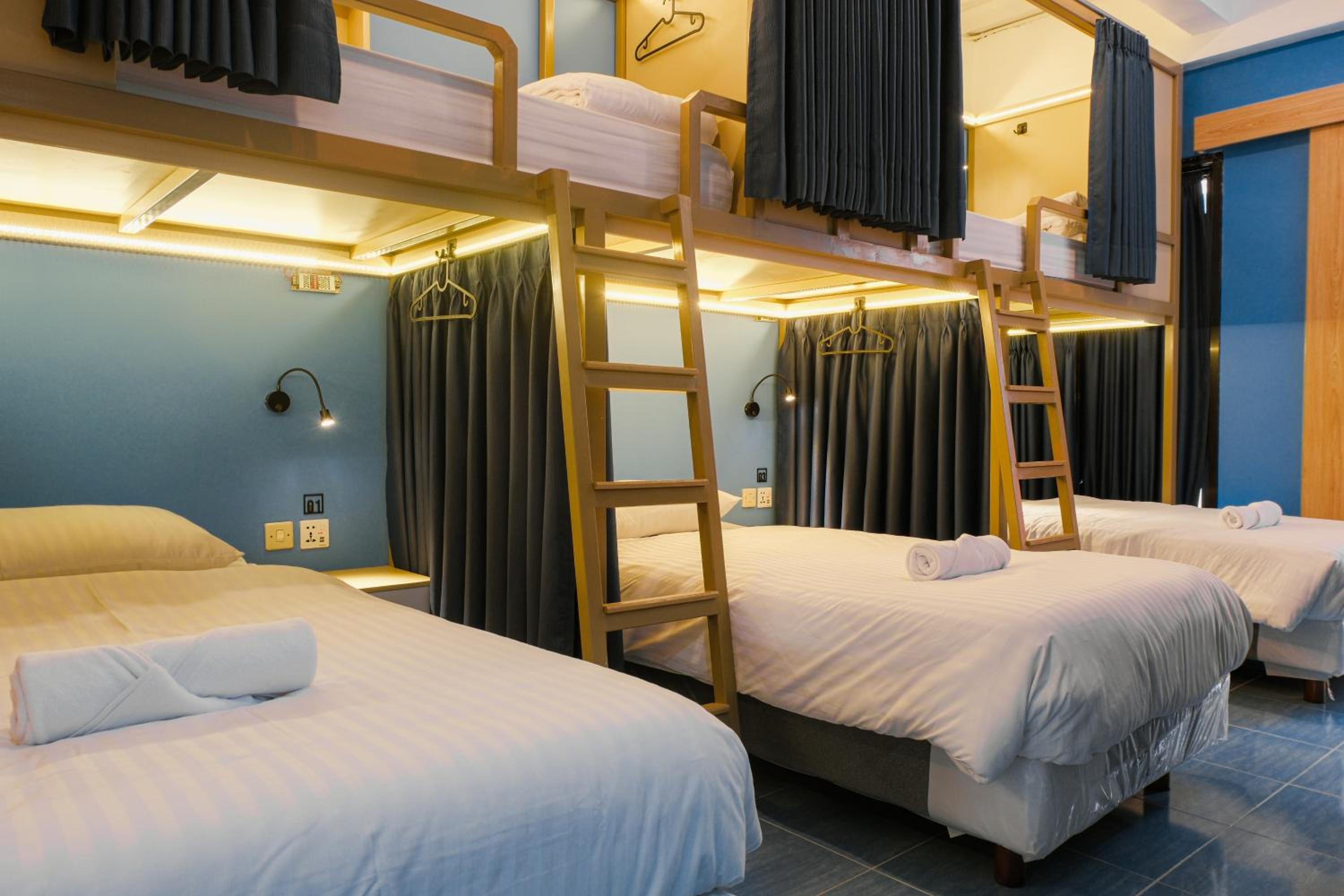 Single Bed in Mixed Dormitory Room photo 1