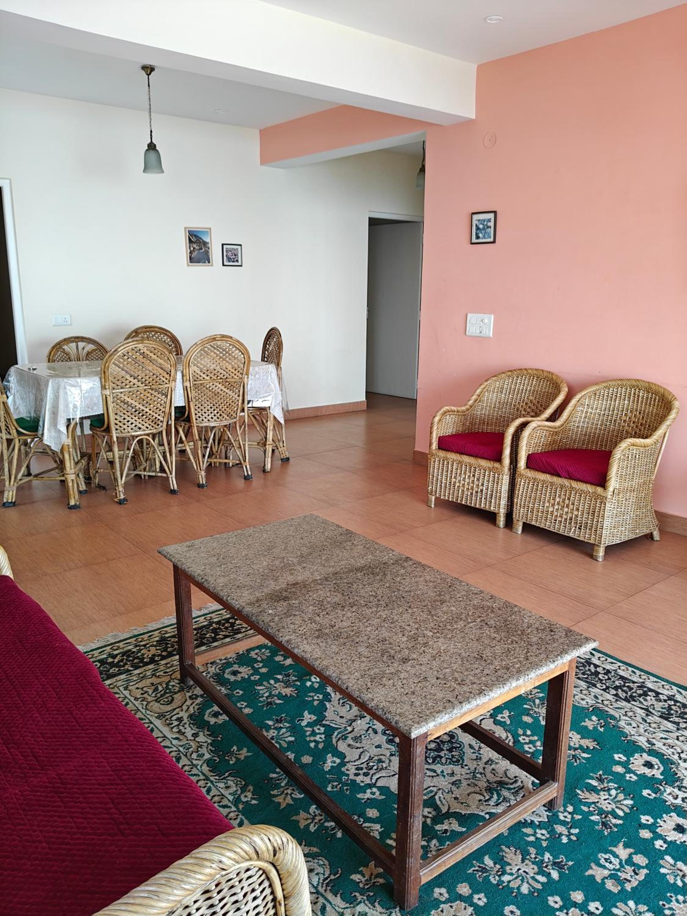 Apartment with Mountain View - Photo 12