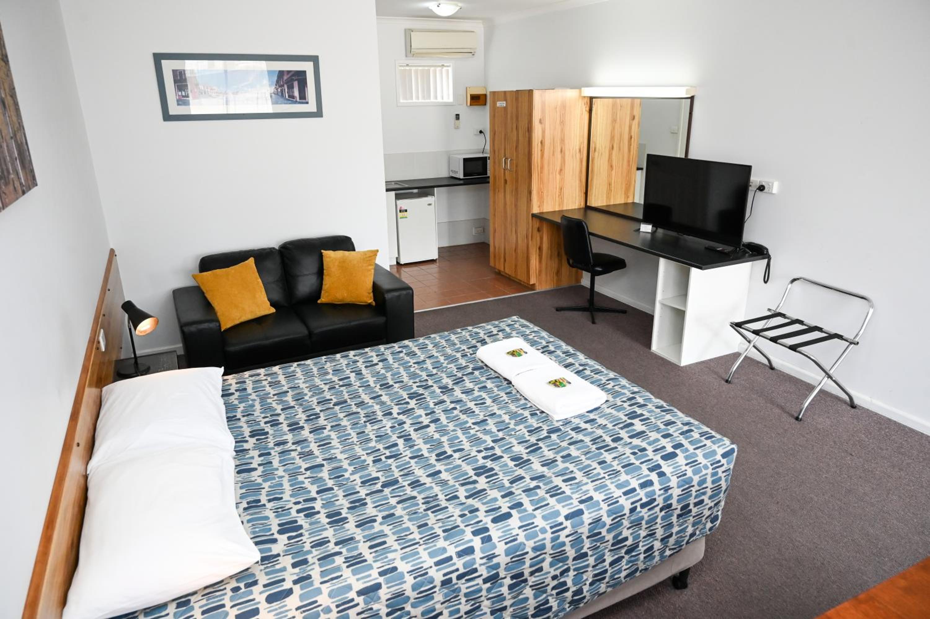 Deluxe Queen Room photo 3